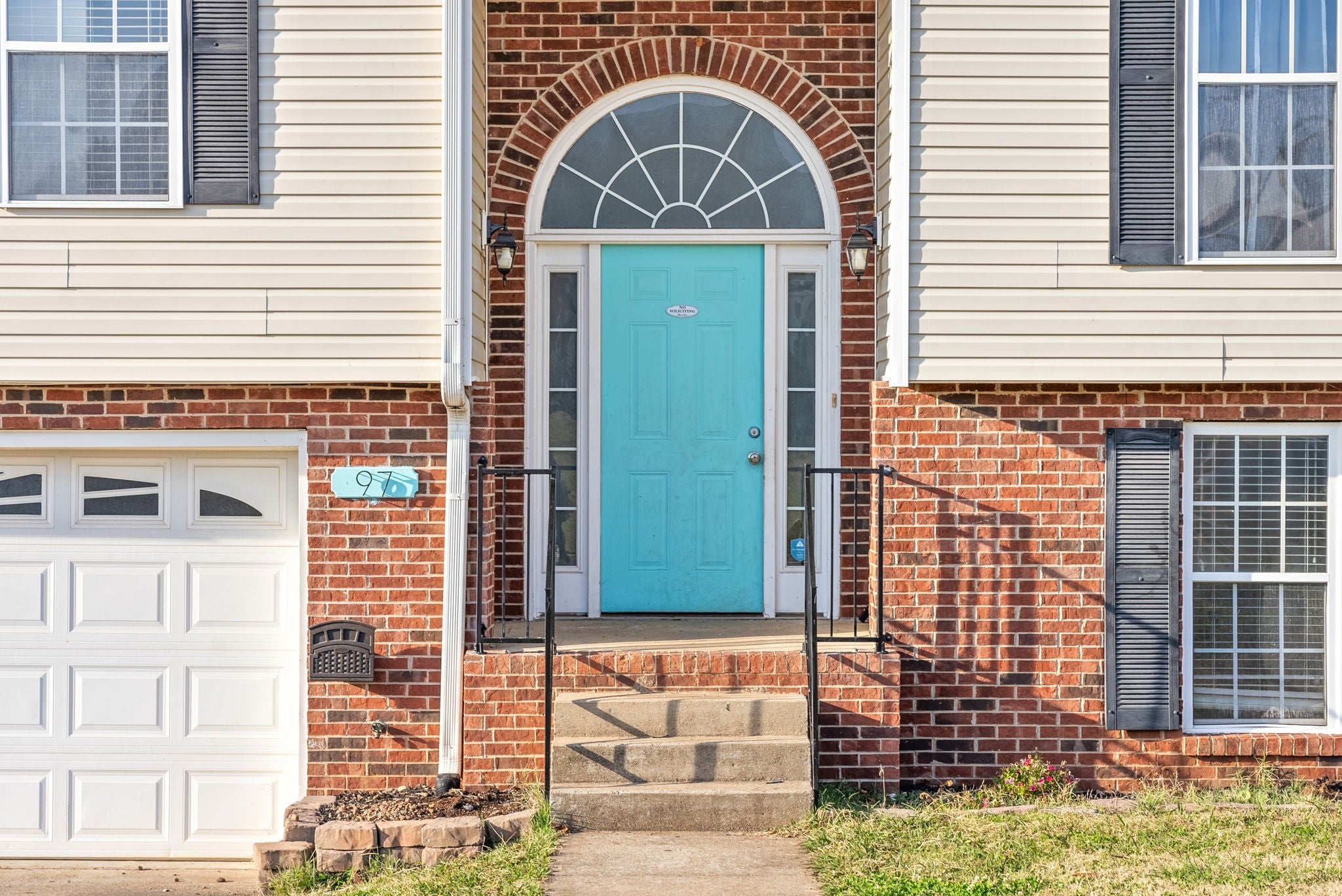 97 West Dr