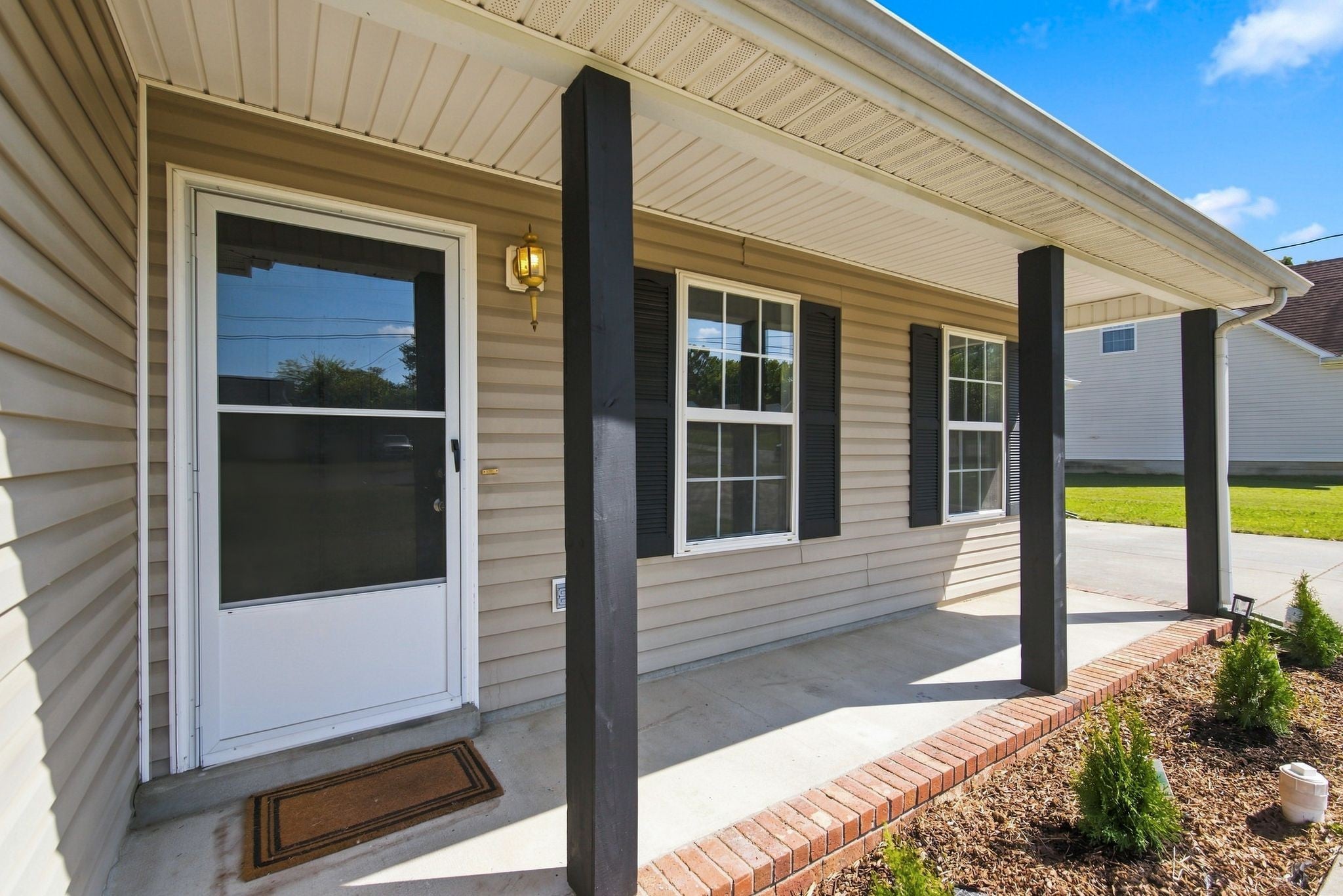 2223 Rosecran Cir