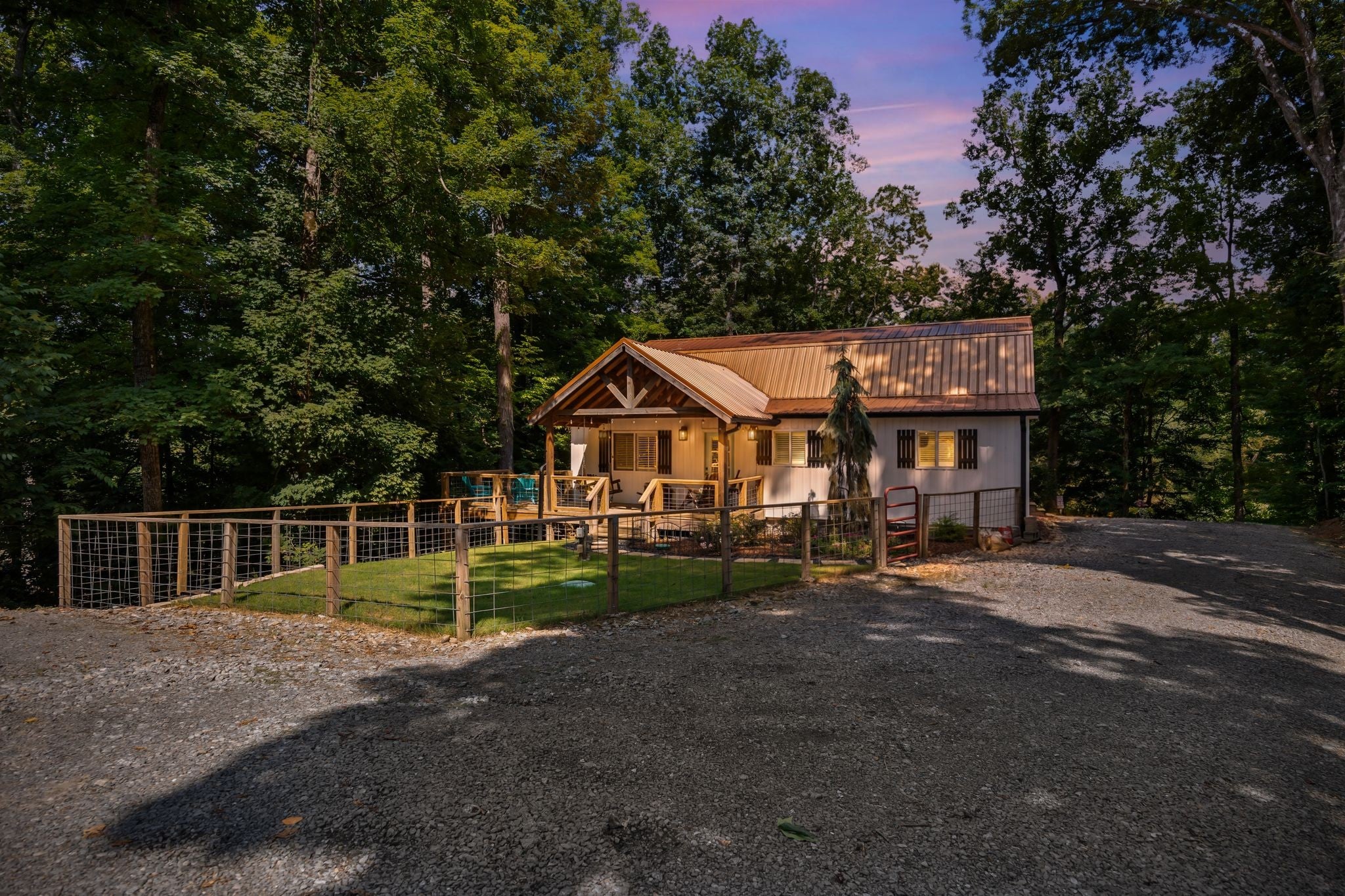 800 Reynolds Bridge Rd