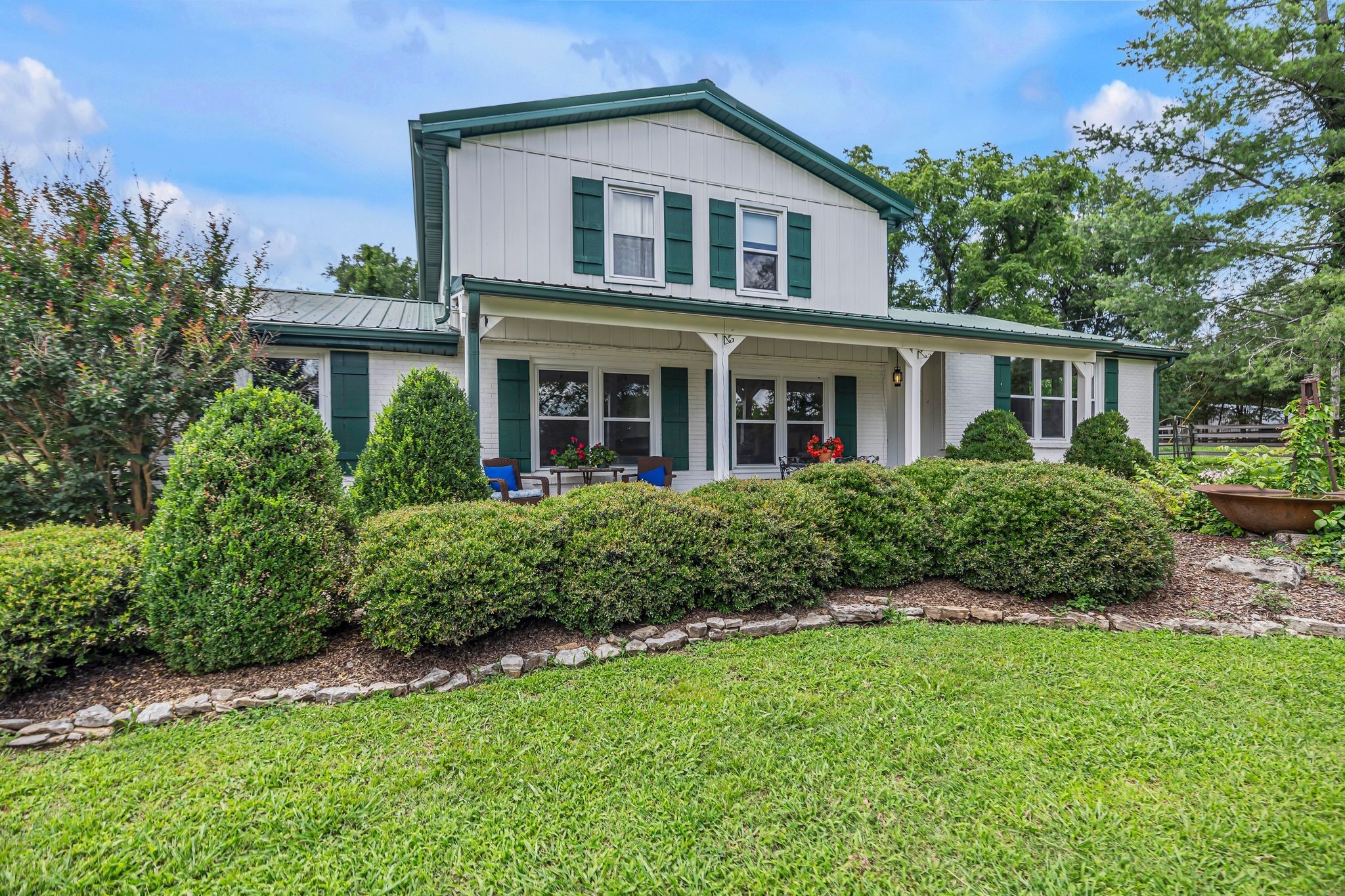 921 Hickory Hills Dr