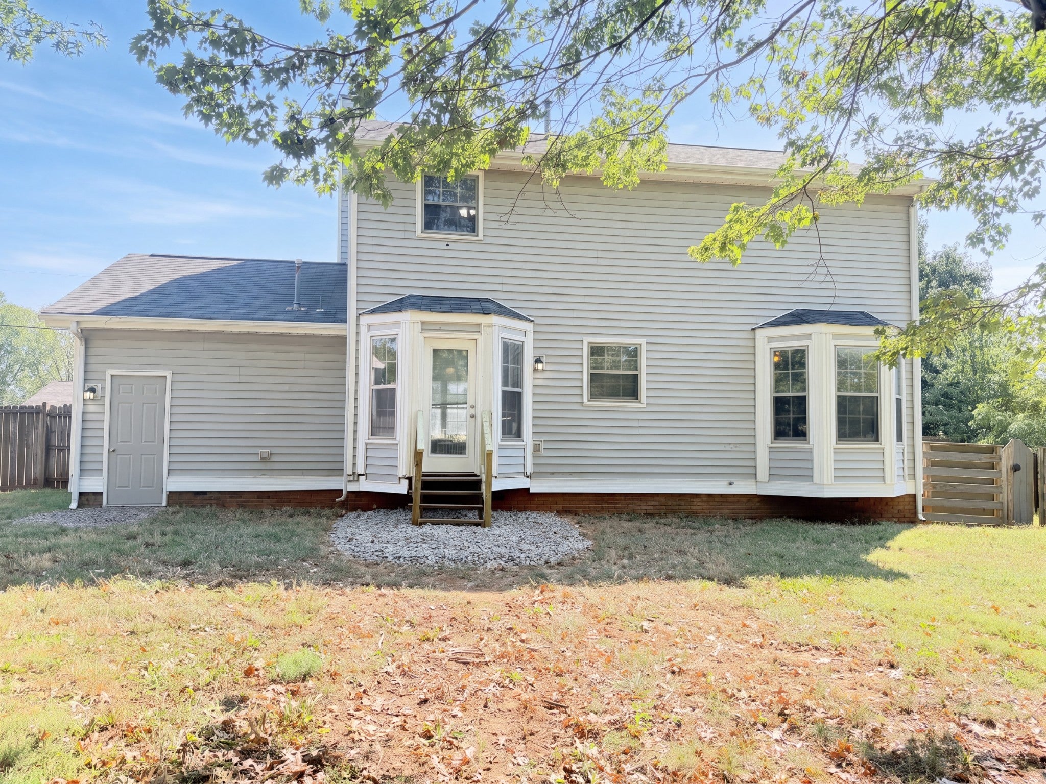 1122 Tobacco Rd