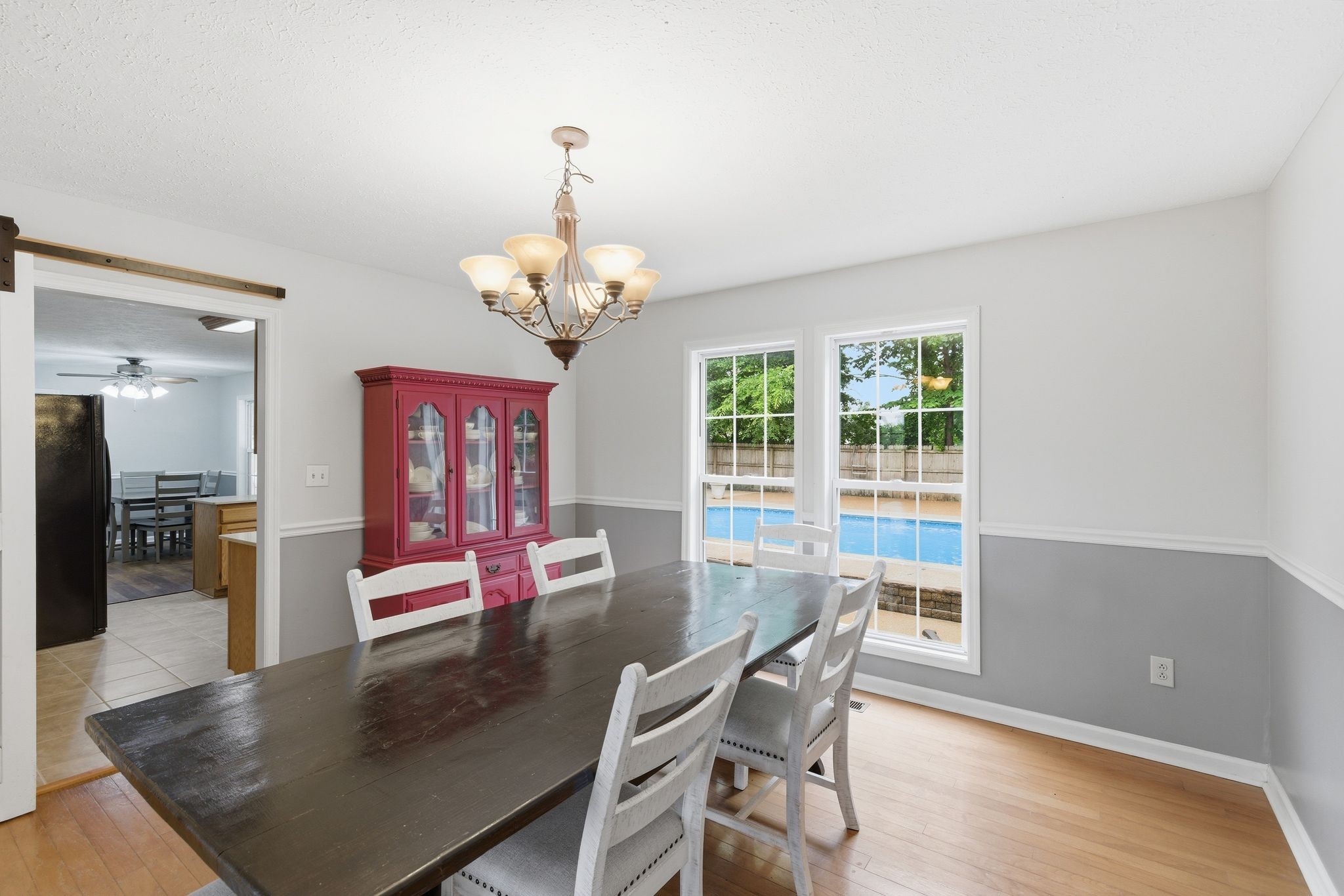 615 Vaughans Gap Rd