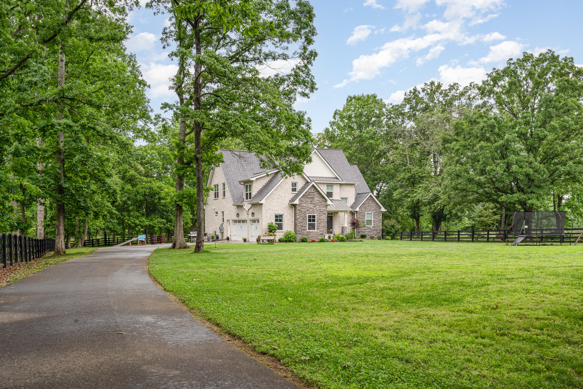 4902 Charles Dorris Rd
