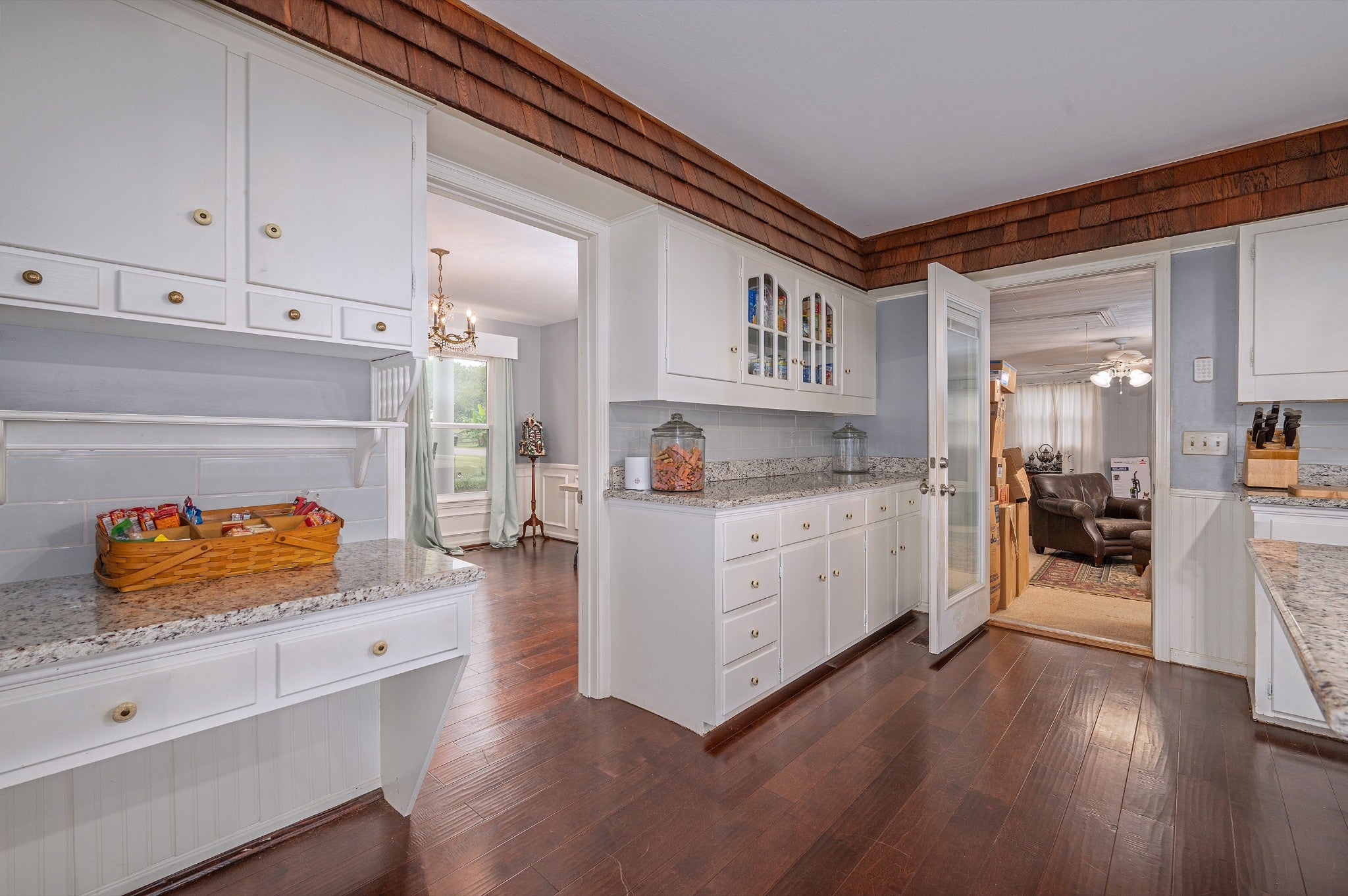 1311 Academy Rd