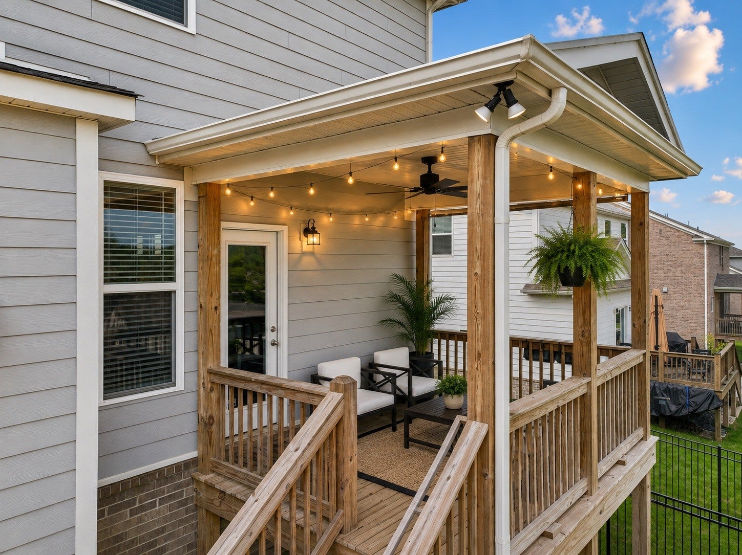 335 Van Conder Pl