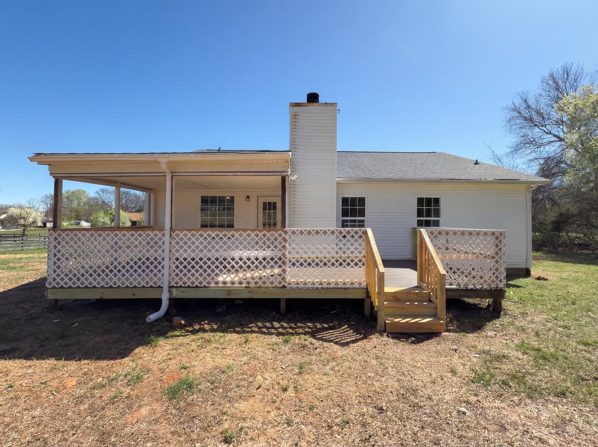 1690 Sparkleberry Dr