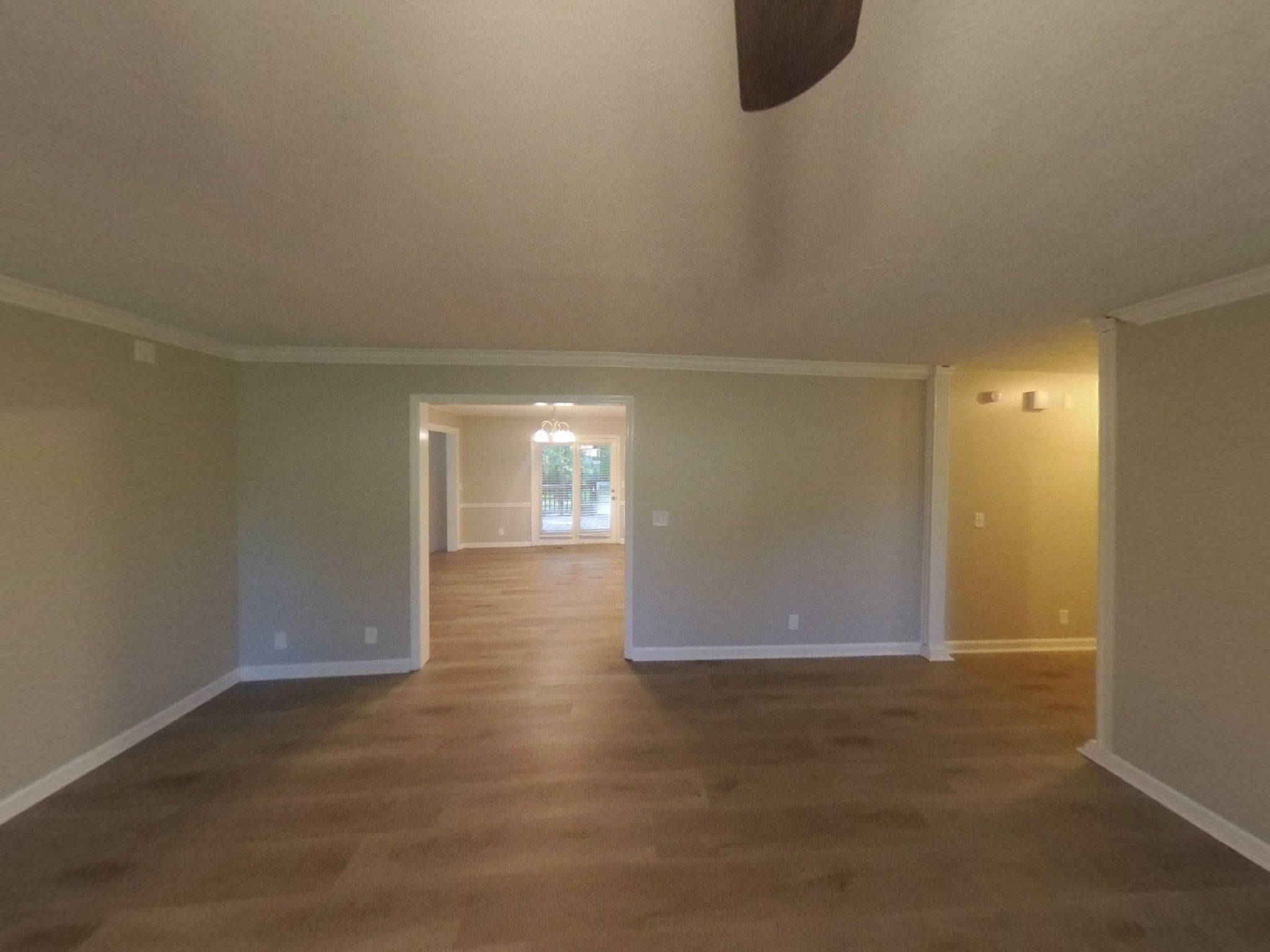 1918 Cross Creek Dr