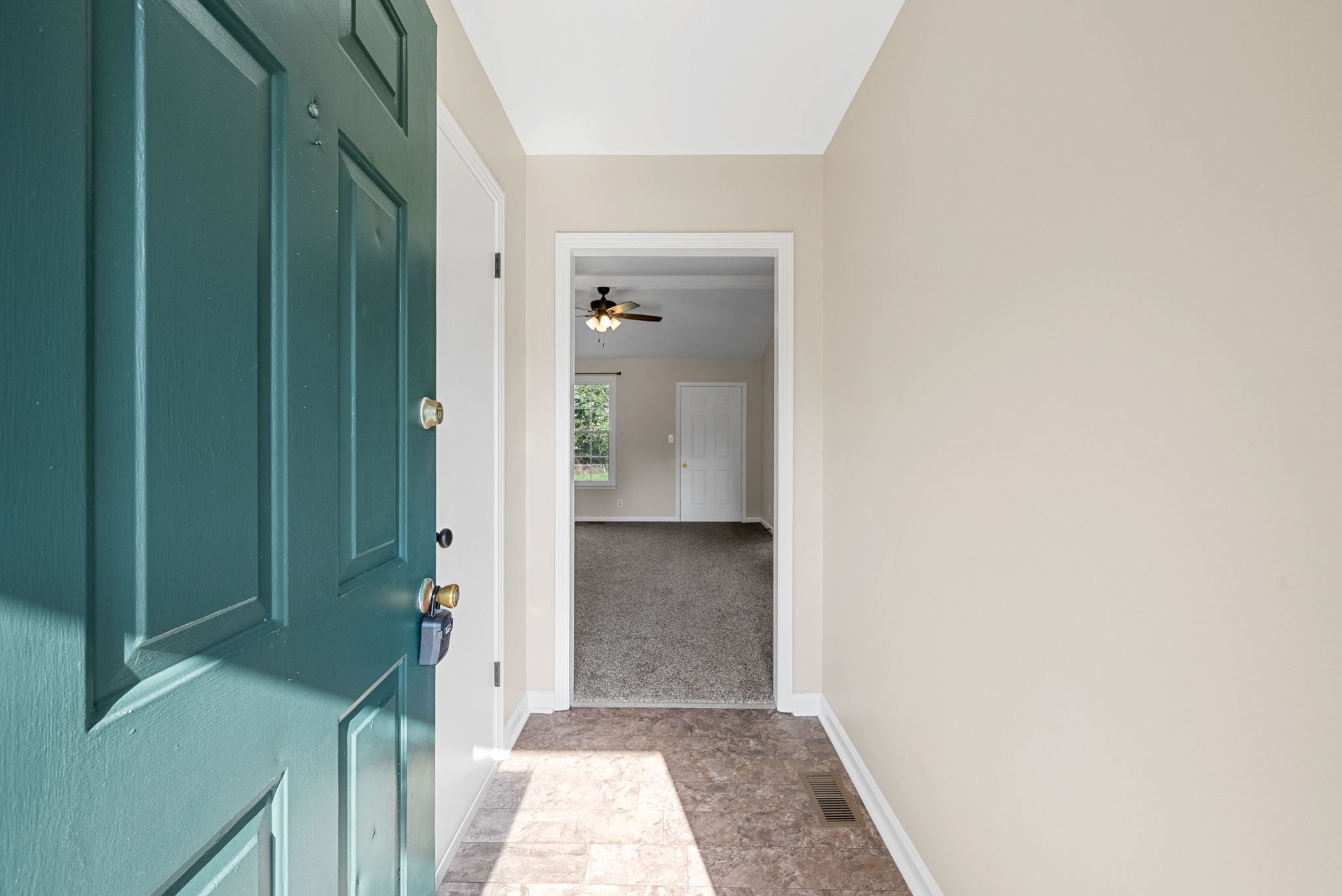 Clarksville, Tennessee 37042, United States, 3 Bedrooms Bedrooms, ,2 BathroomsBathrooms,Residential,Active,162485