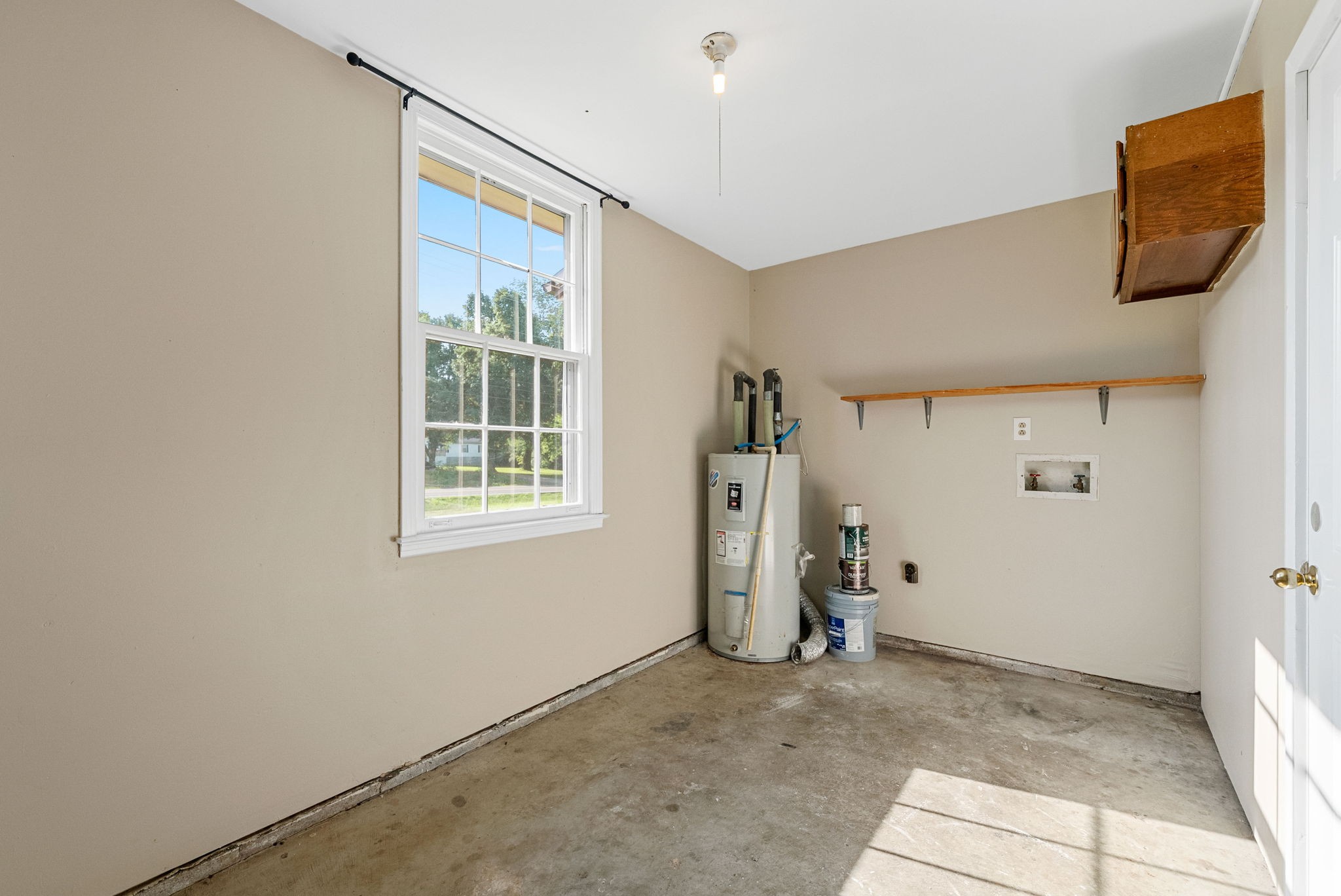 Clarksville, Tennessee 37042, United States, 3 Bedrooms Bedrooms, ,2 BathroomsBathrooms,Residential,Active,162485