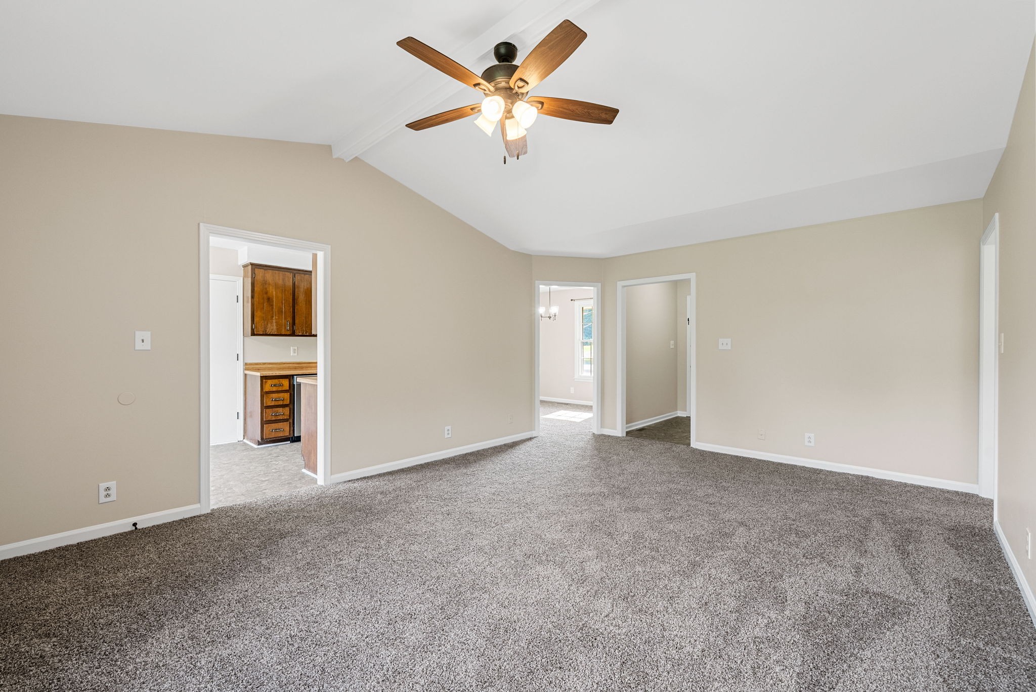 Clarksville, Tennessee 37042, United States, 3 Bedrooms Bedrooms, ,2 BathroomsBathrooms,Residential,Active,162485