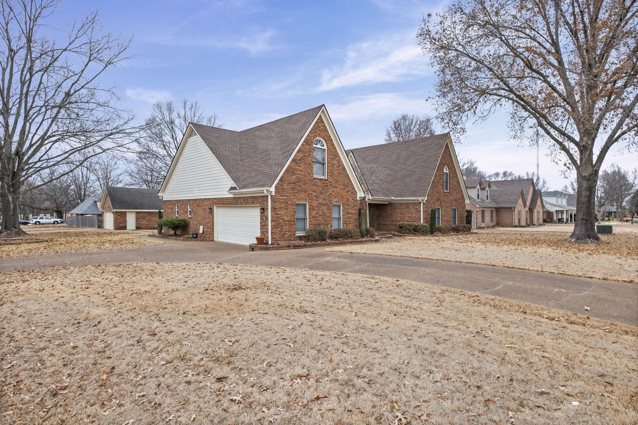 3339 PEMBROKE ELLIS CV