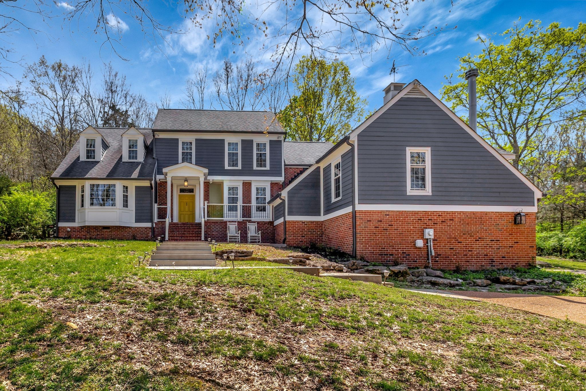 1007 Perkins Ln