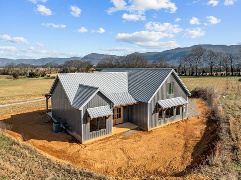 20136 Old State Highway 28 Pikeville TN 37367