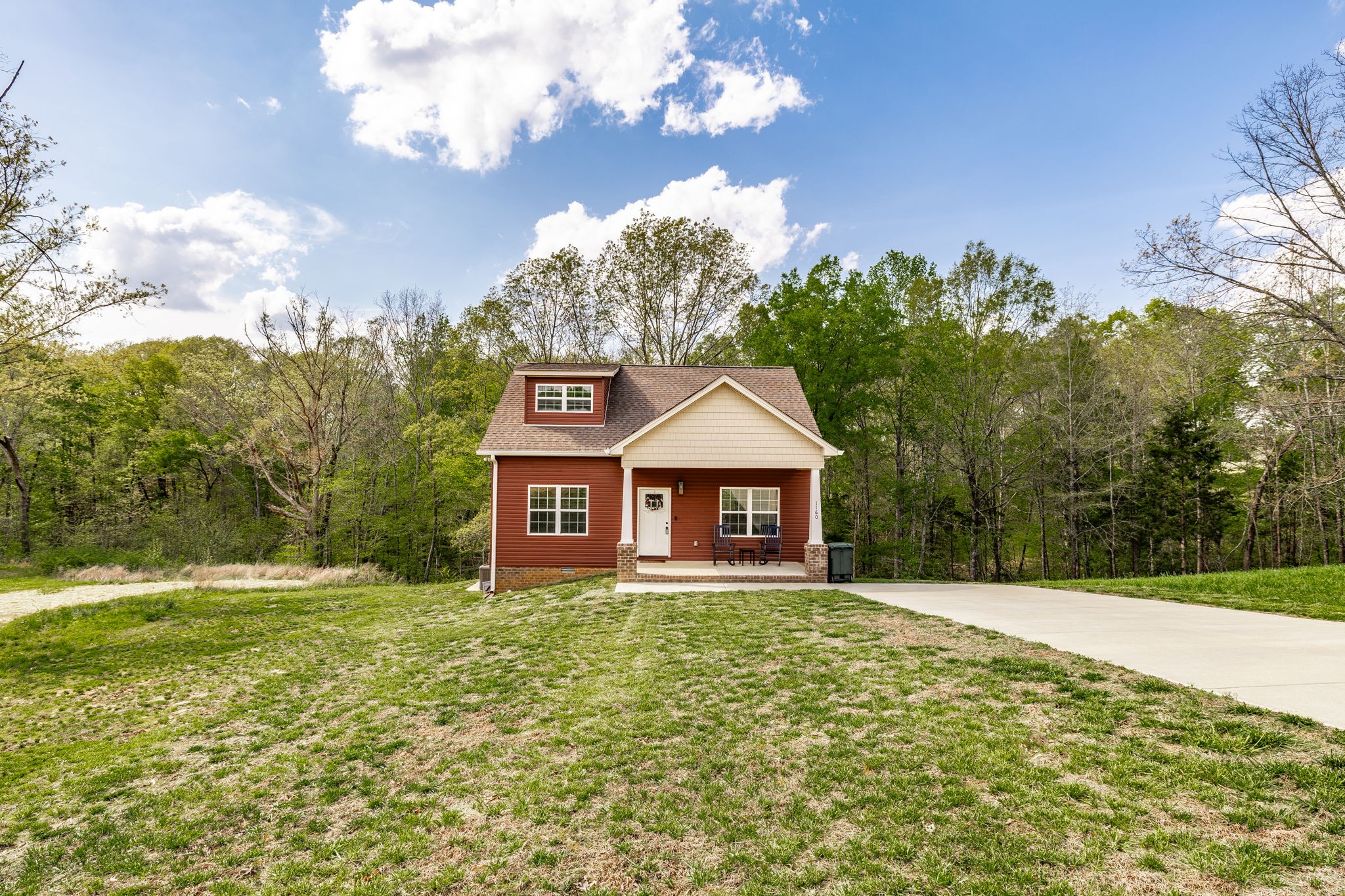 1160 Jonathan Ln