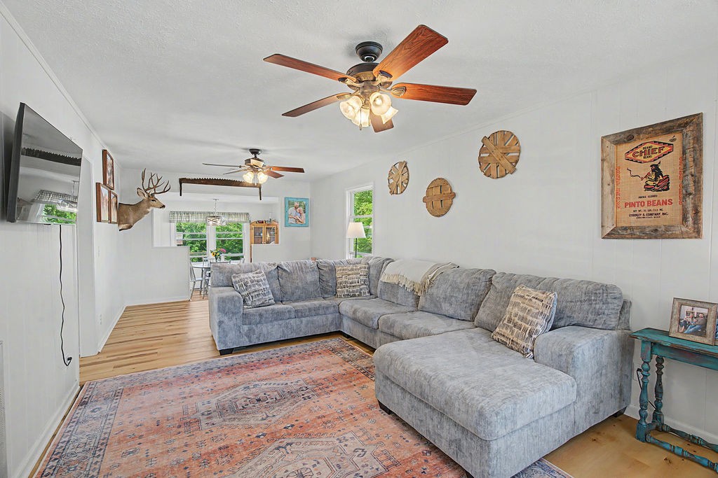 175 Gentry Gray Rd