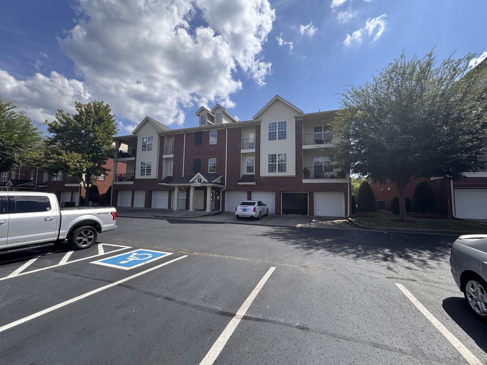 2.0-bed rental at 3201 Aspen Grove Dr F8
