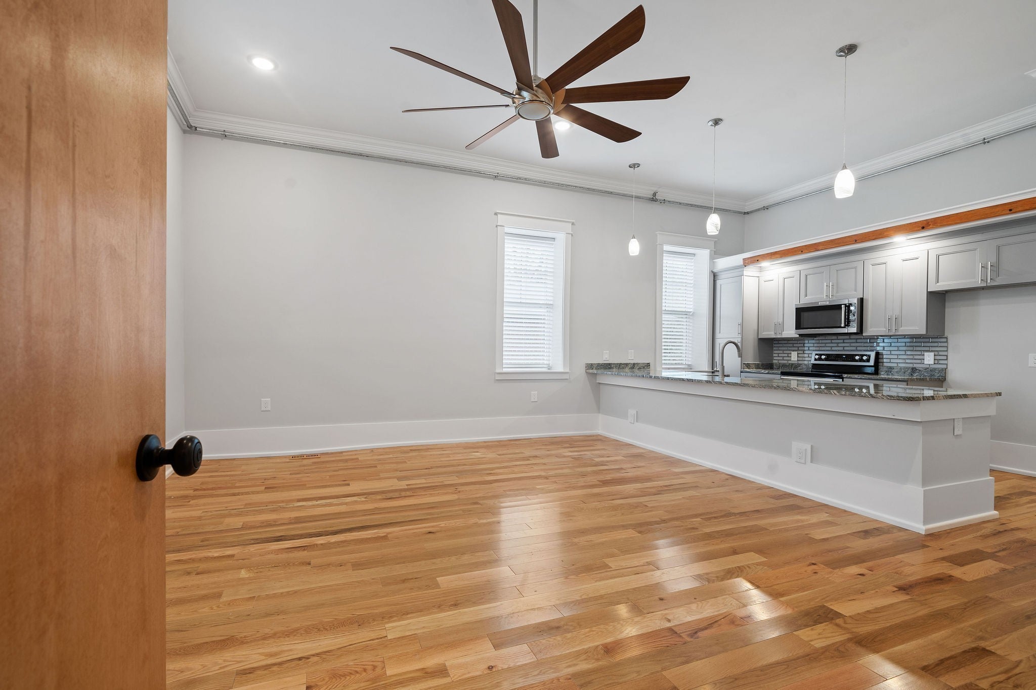 638 Madison St 3