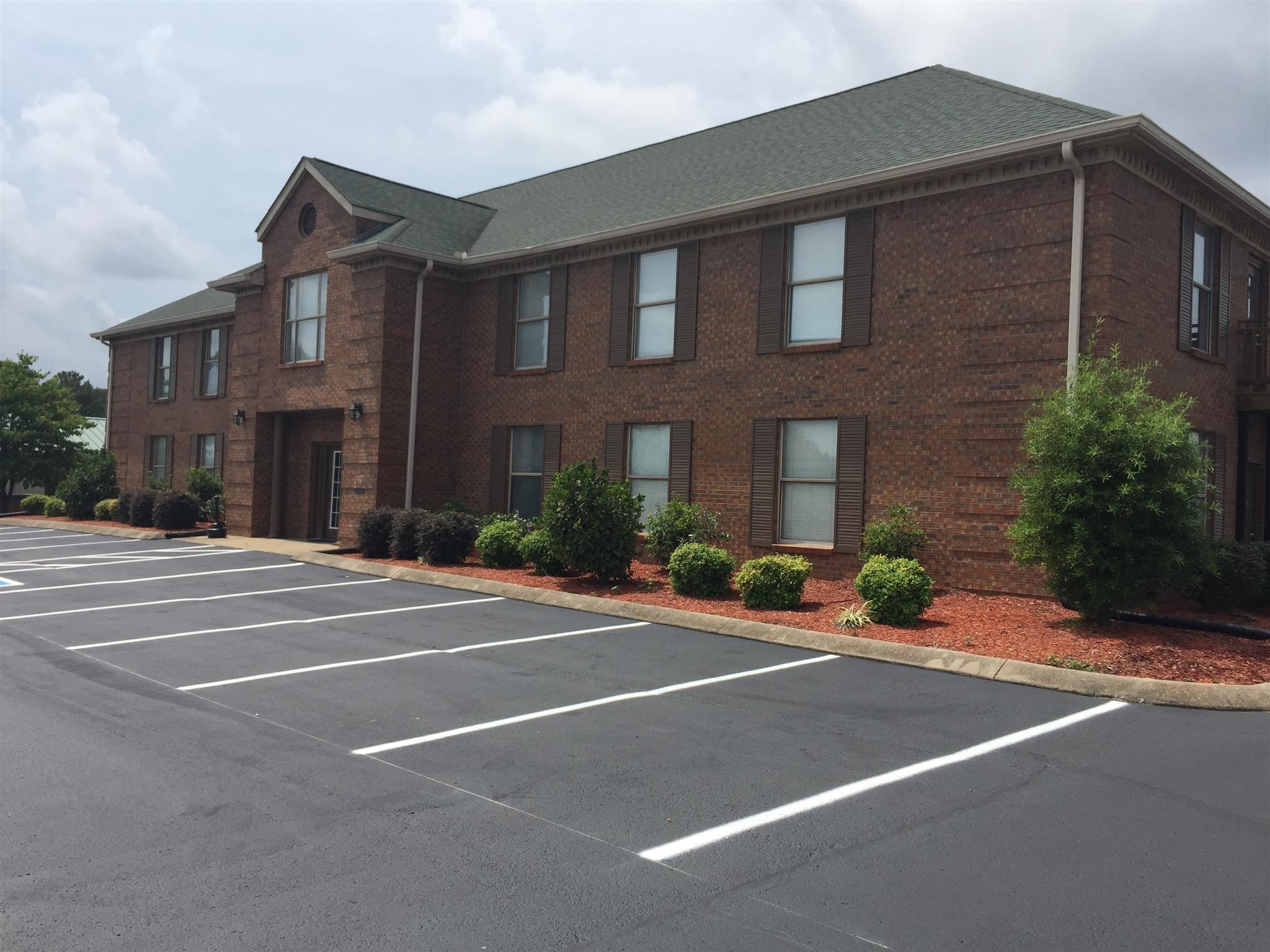 130 Hillcrest Dr #214