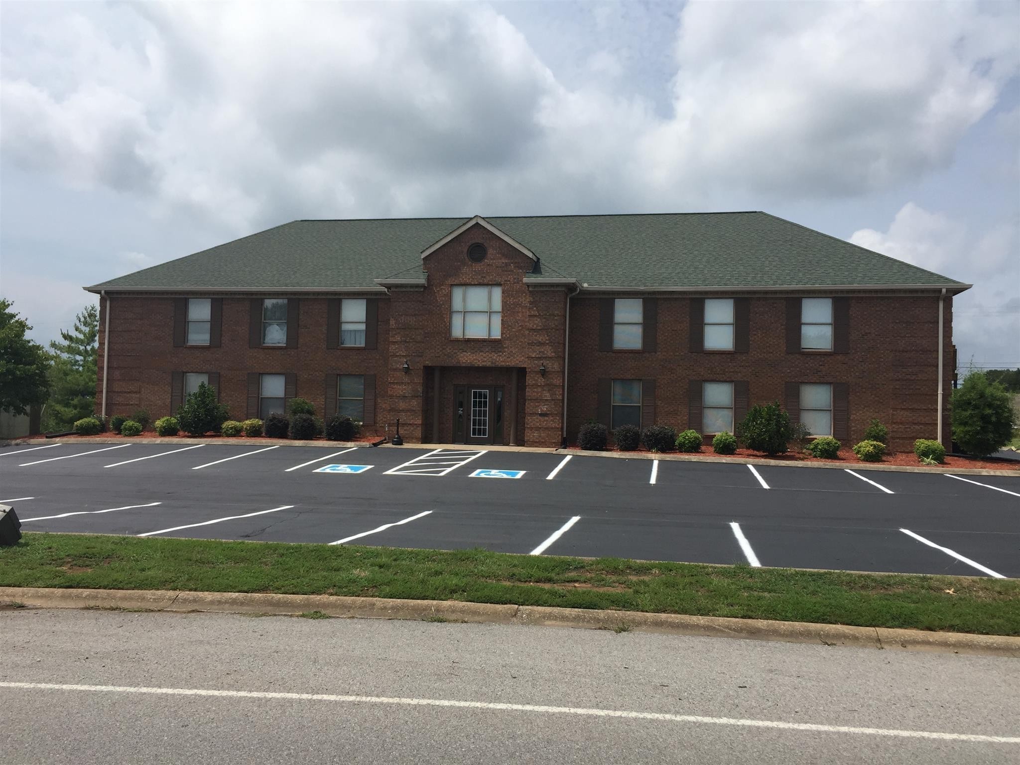 130 Hillcrest Dr #214