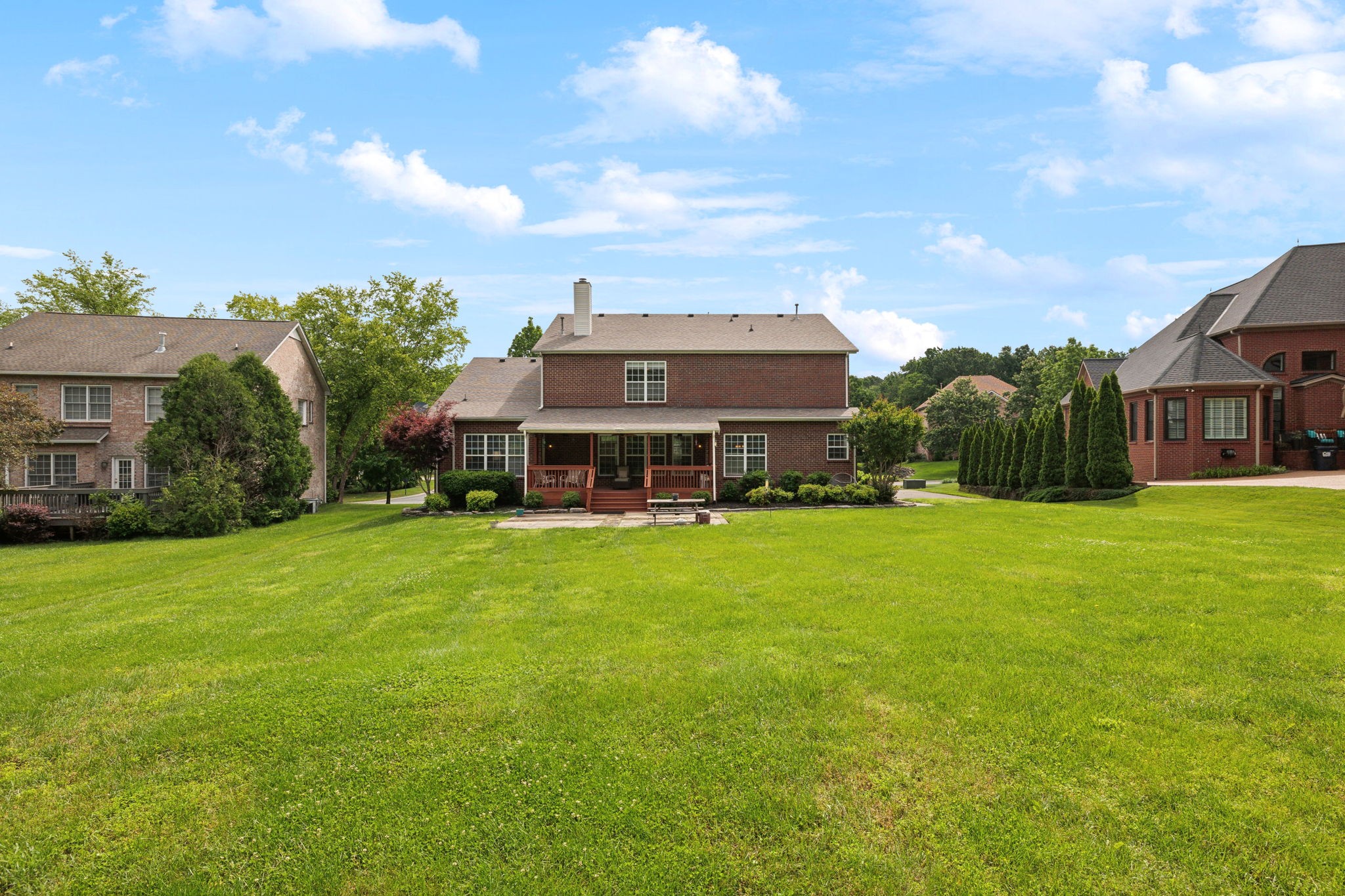 2041 Valley Brook Dr