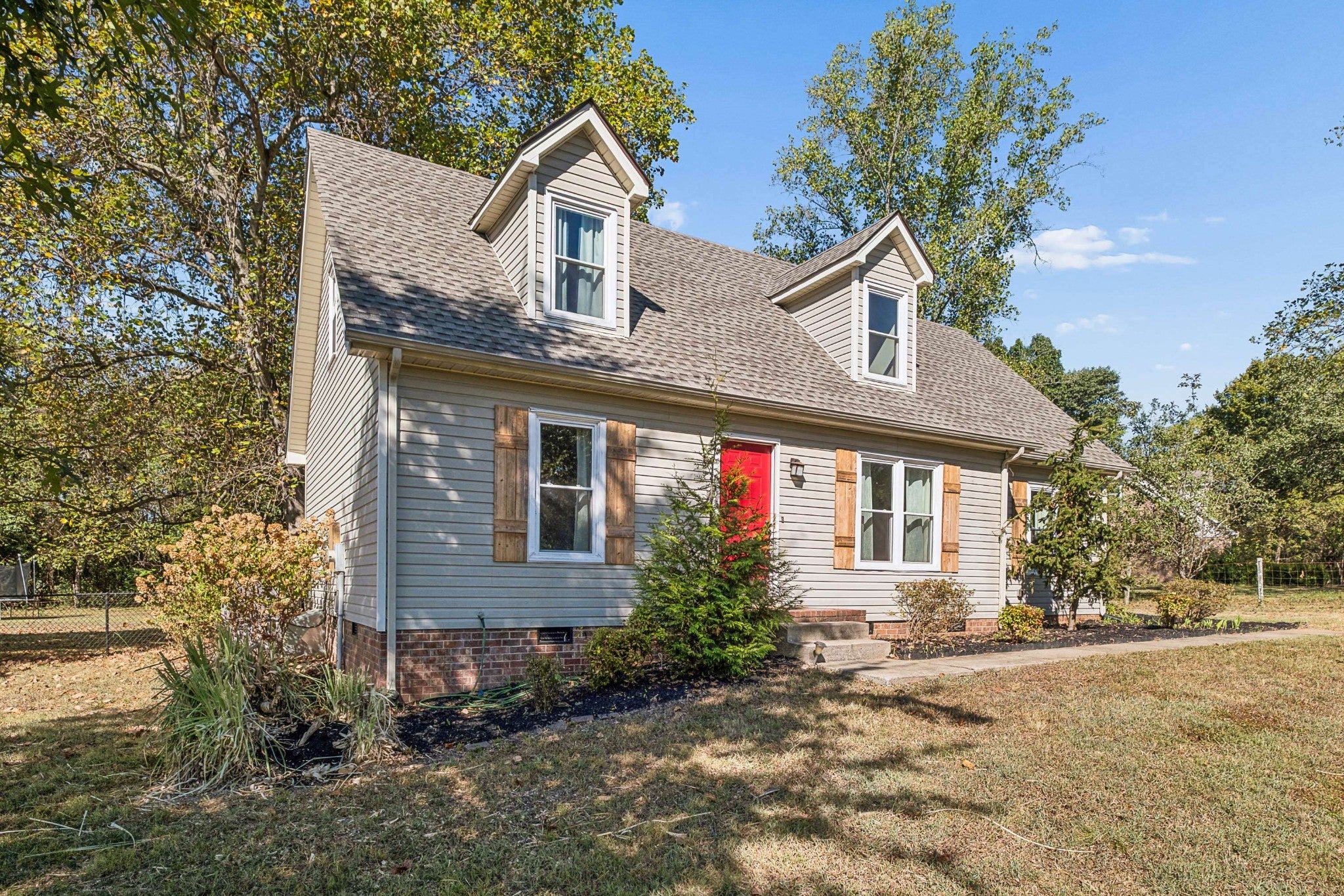4920 Chesterfield Dr