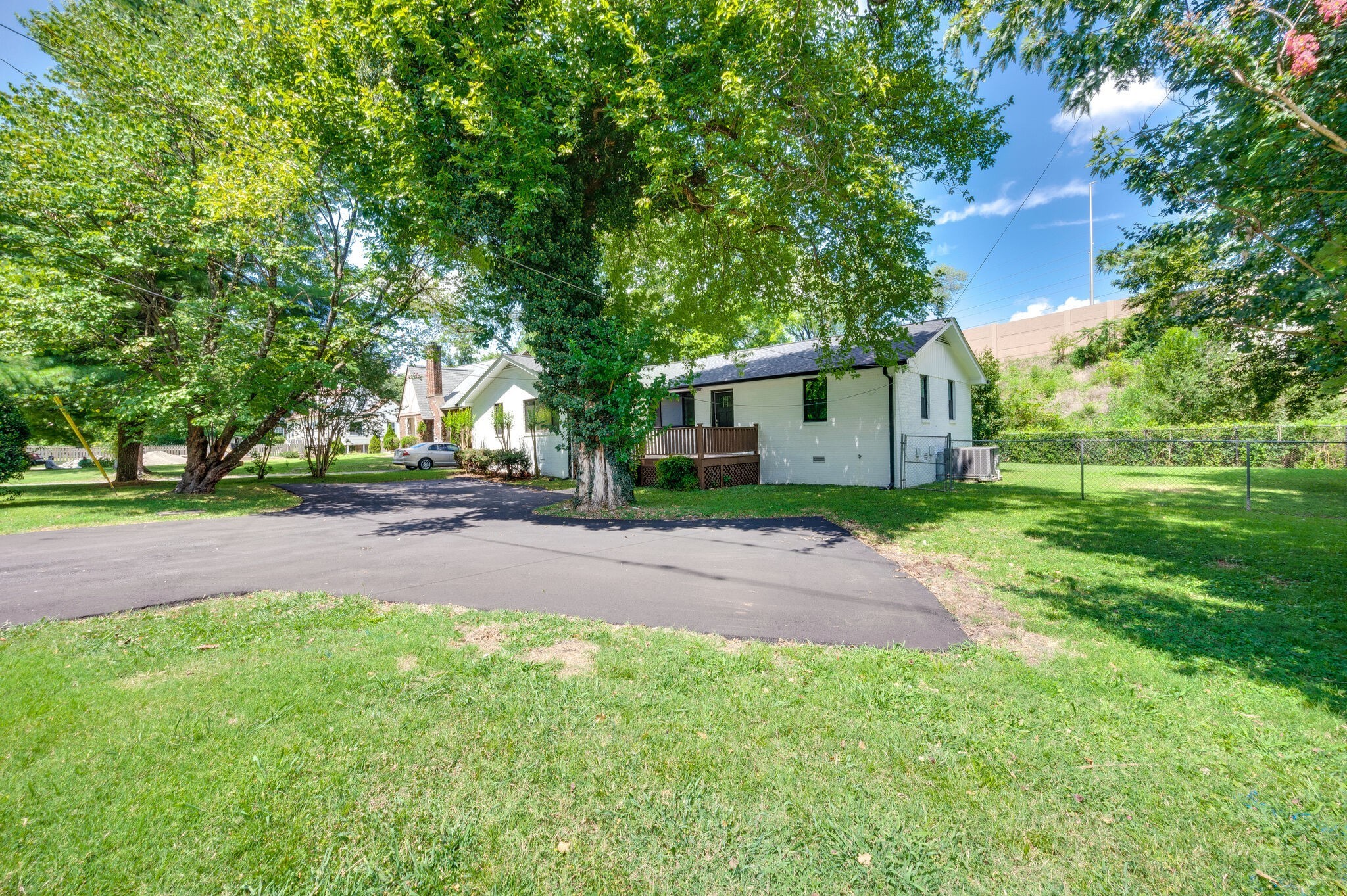 928 Battlefield Dr