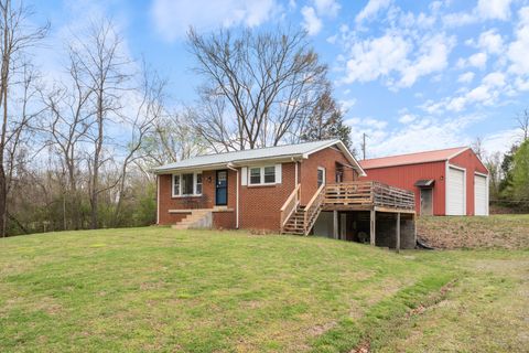 1531 Craun Hollow Rd White Bluff TN 37187