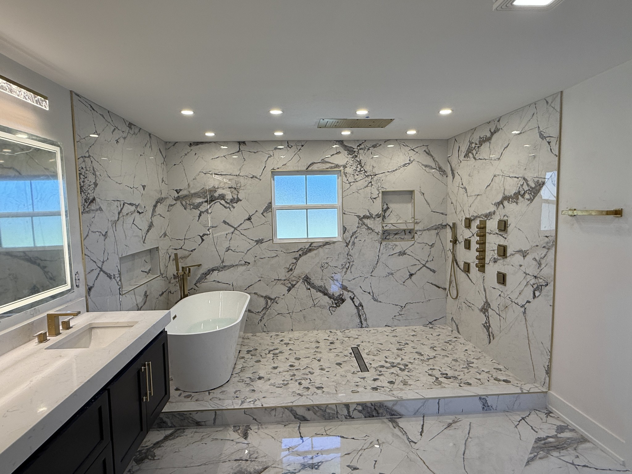 3880 Barfield Crescent Rd