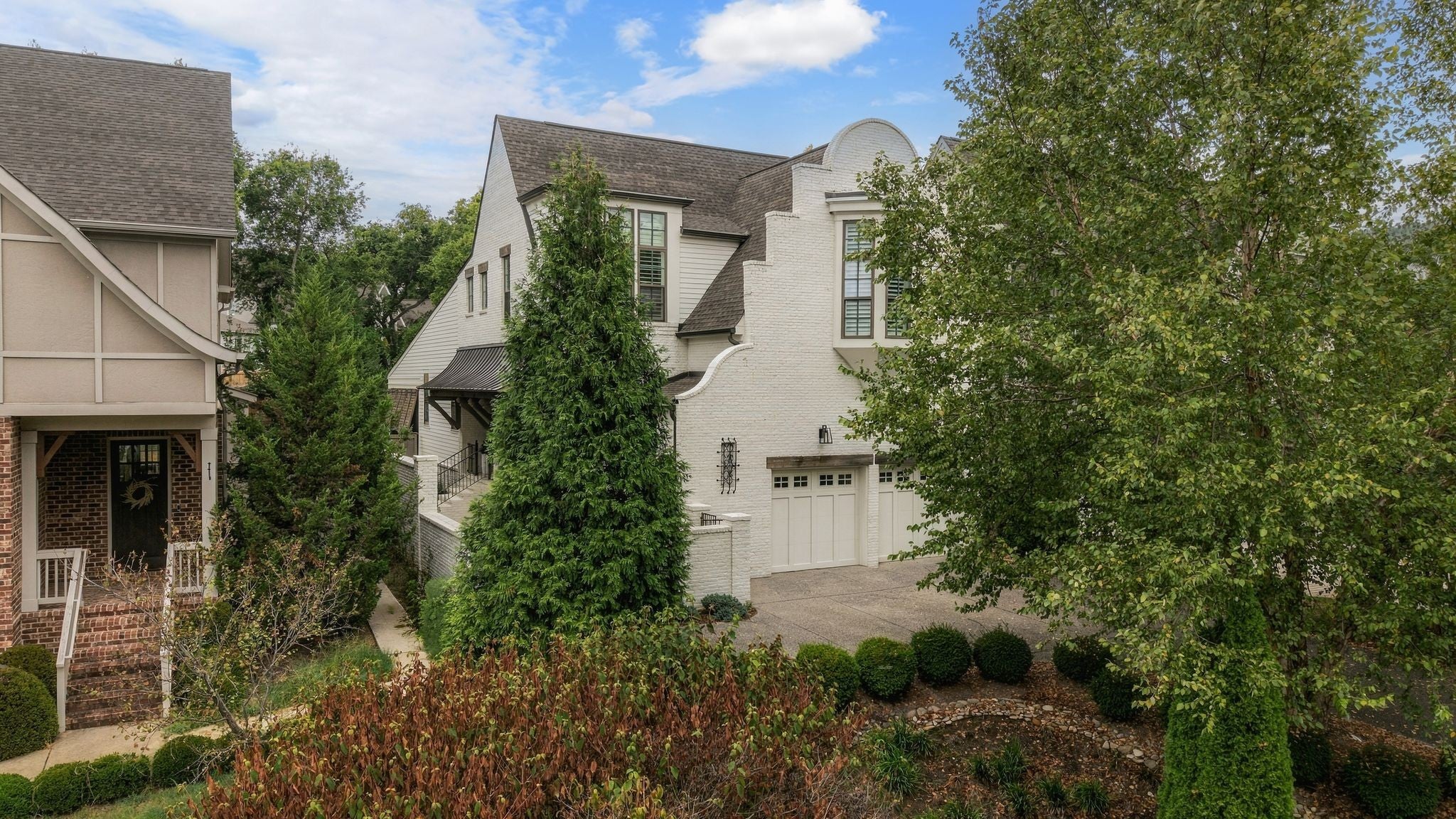 2030 Castleman Dr