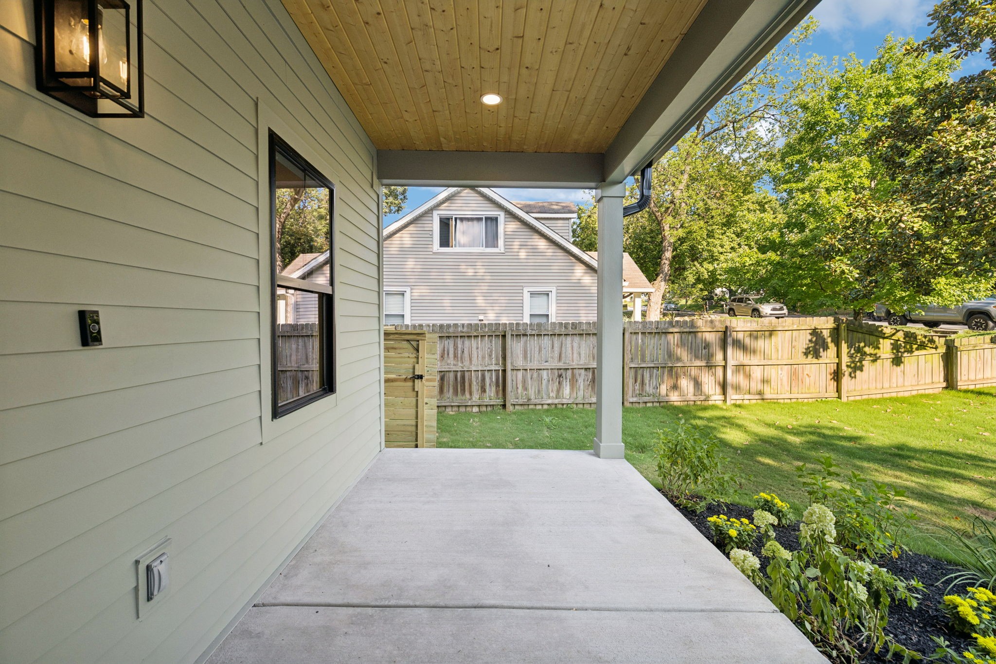 3808 Elkins Ave