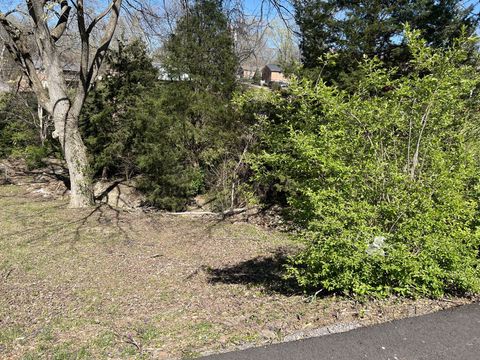 323 Clearview Dr Clarksville TN 37043