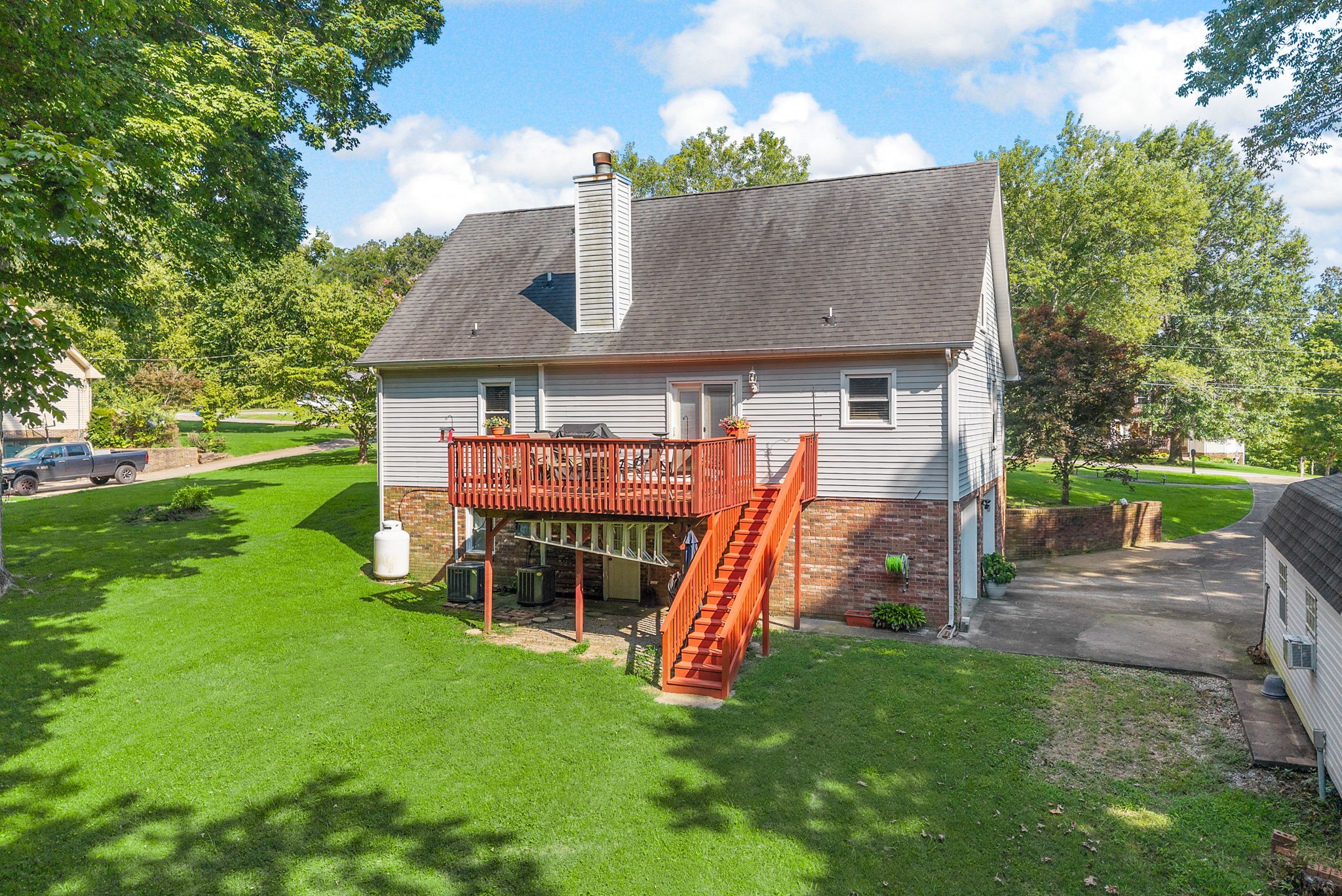 Clarksville, Tennessee 37042, United States, 3 Bedrooms Bedrooms, ,3 BathroomsBathrooms,Residential,Pending,183166