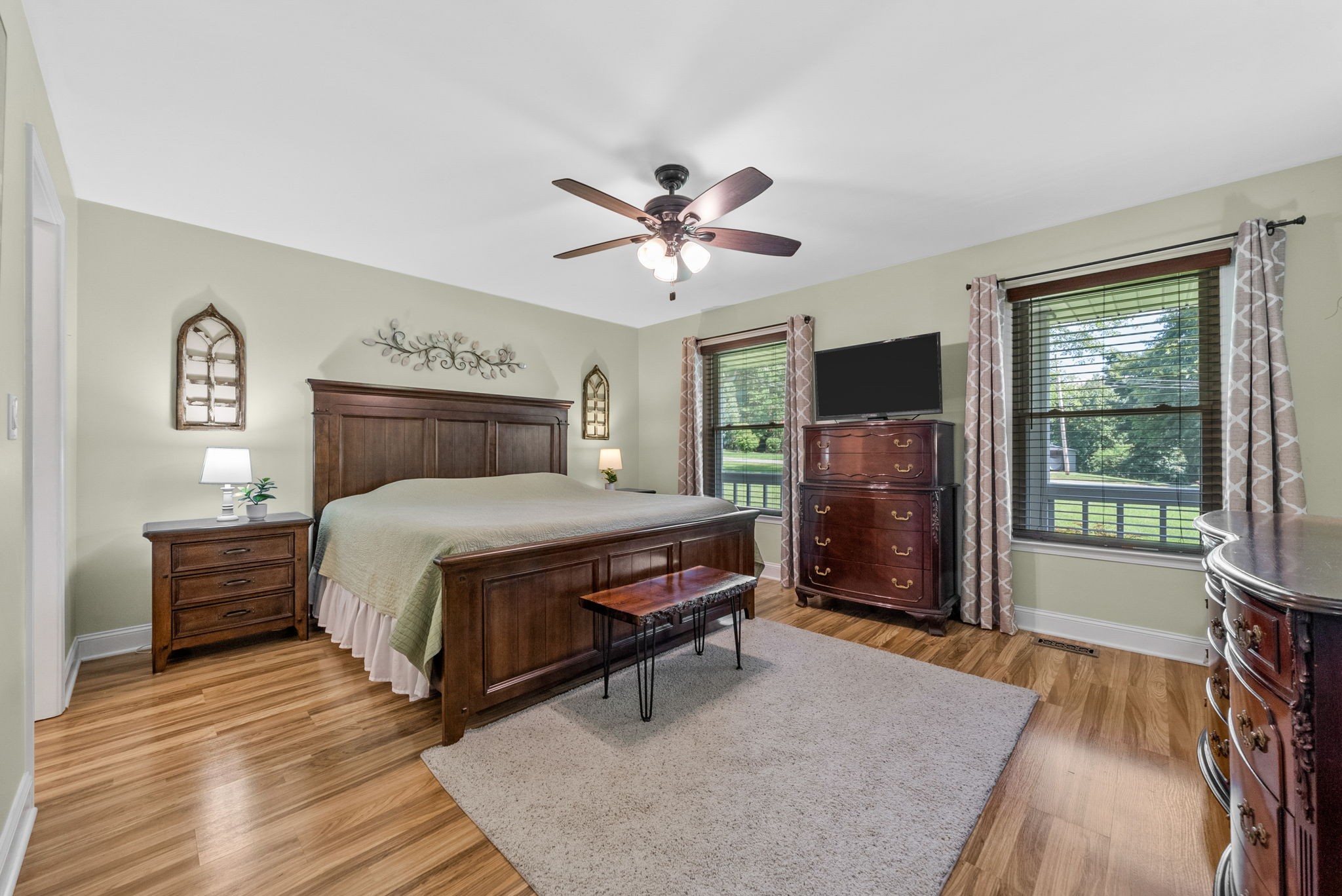 Clarksville, Tennessee 37042, United States, 3 Bedrooms Bedrooms, ,3 BathroomsBathrooms,Residential,Pending,183166