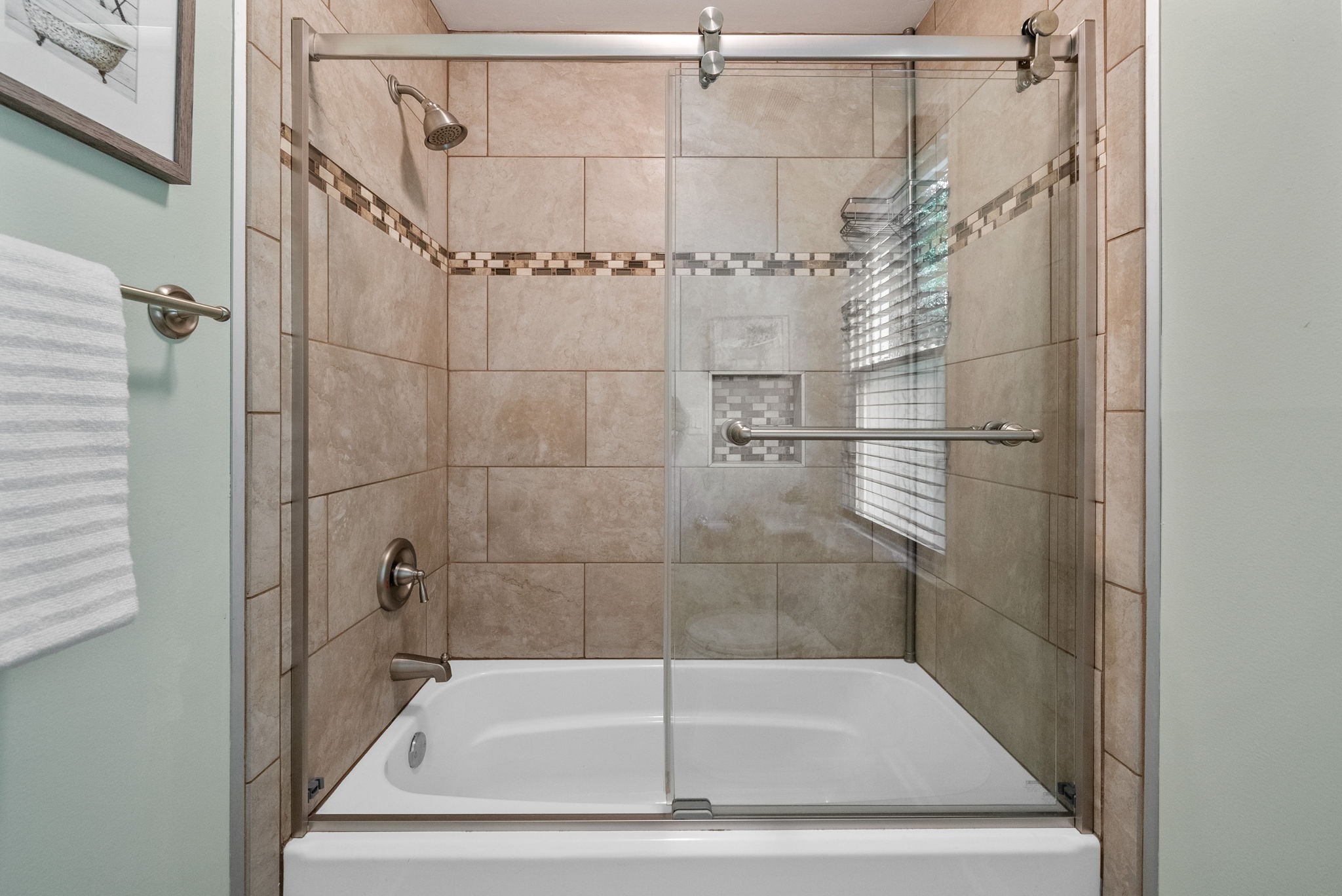 Clarksville, Tennessee 37042, United States, 3 Bedrooms Bedrooms, ,3 BathroomsBathrooms,Residential,Pending,183166