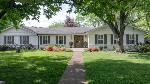 1722 Berkeley Street Murfreesboro TN 37129