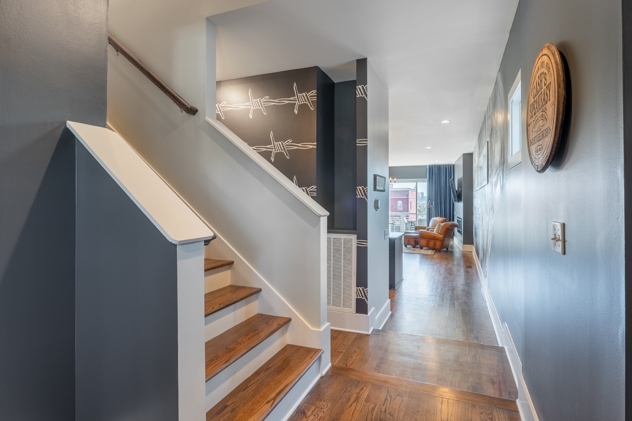 20B Fern Ave