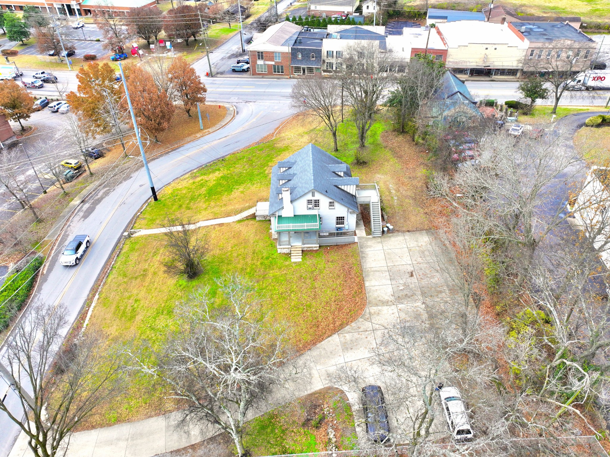 106 E Cedar St