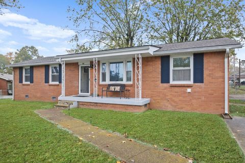 513 Woodbury Dr Clarksville TN 37042