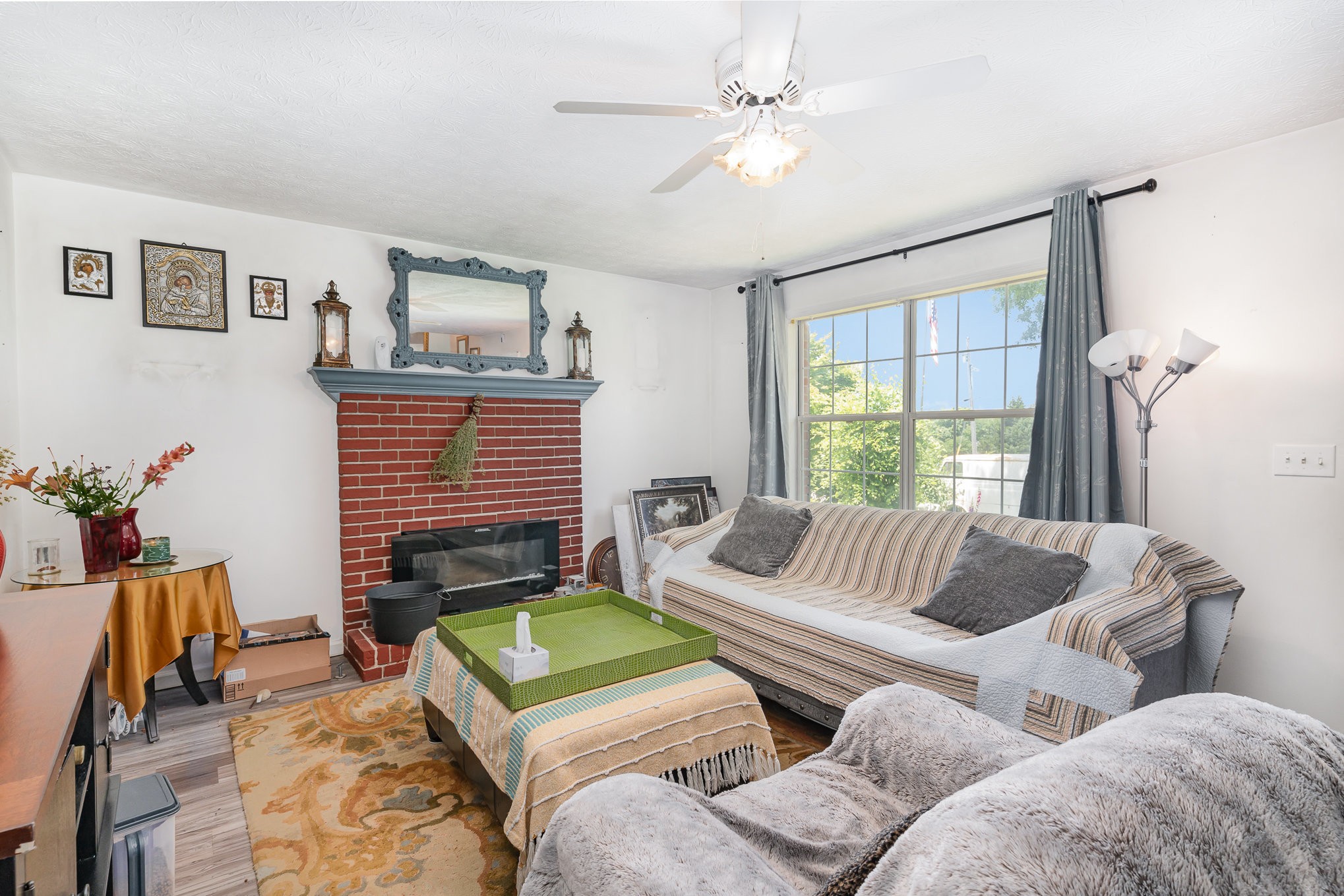 102 Dawn Ct