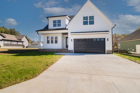 347 Campfire Court Winchester TN 37398