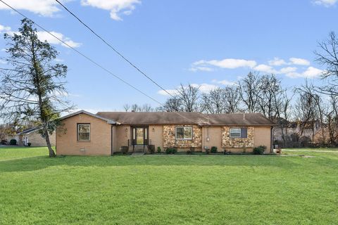 200 Queens Lane Ct Nashville TN 37218