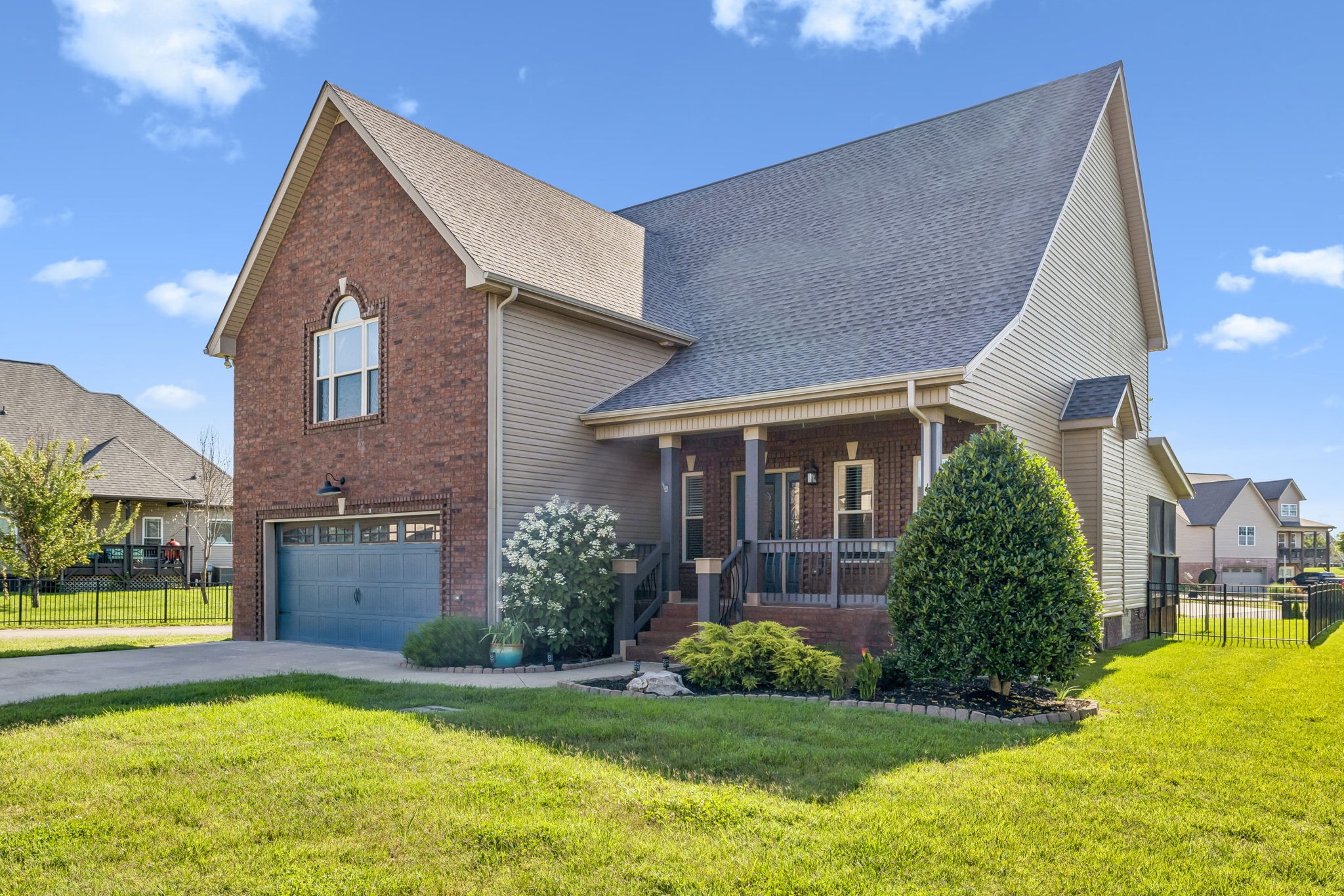 1129 N Ja Tate Dr