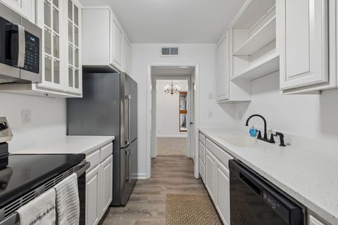 Photo of 2116 Hobbs Rd #N-11, Nashville, TN 37215 (MLS # 3167225)