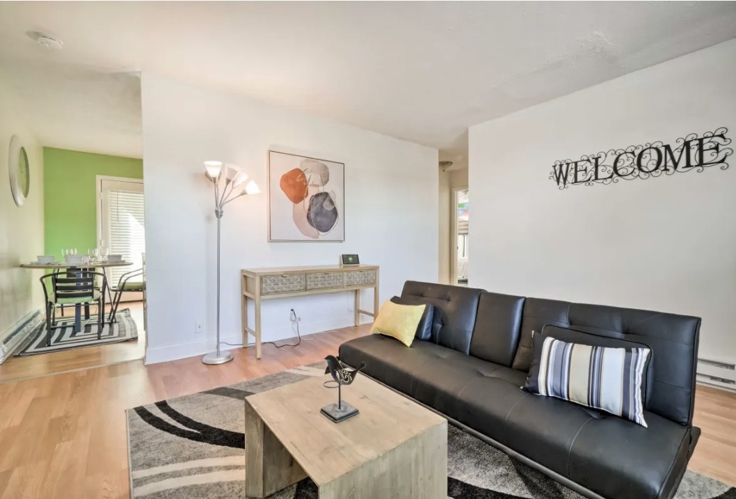 206A E Palestine Ave