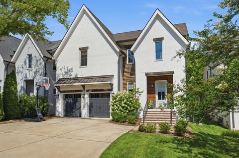 Photo of 704 Estes Rd, Nashville, TN 37215 (MLS # 3270434)