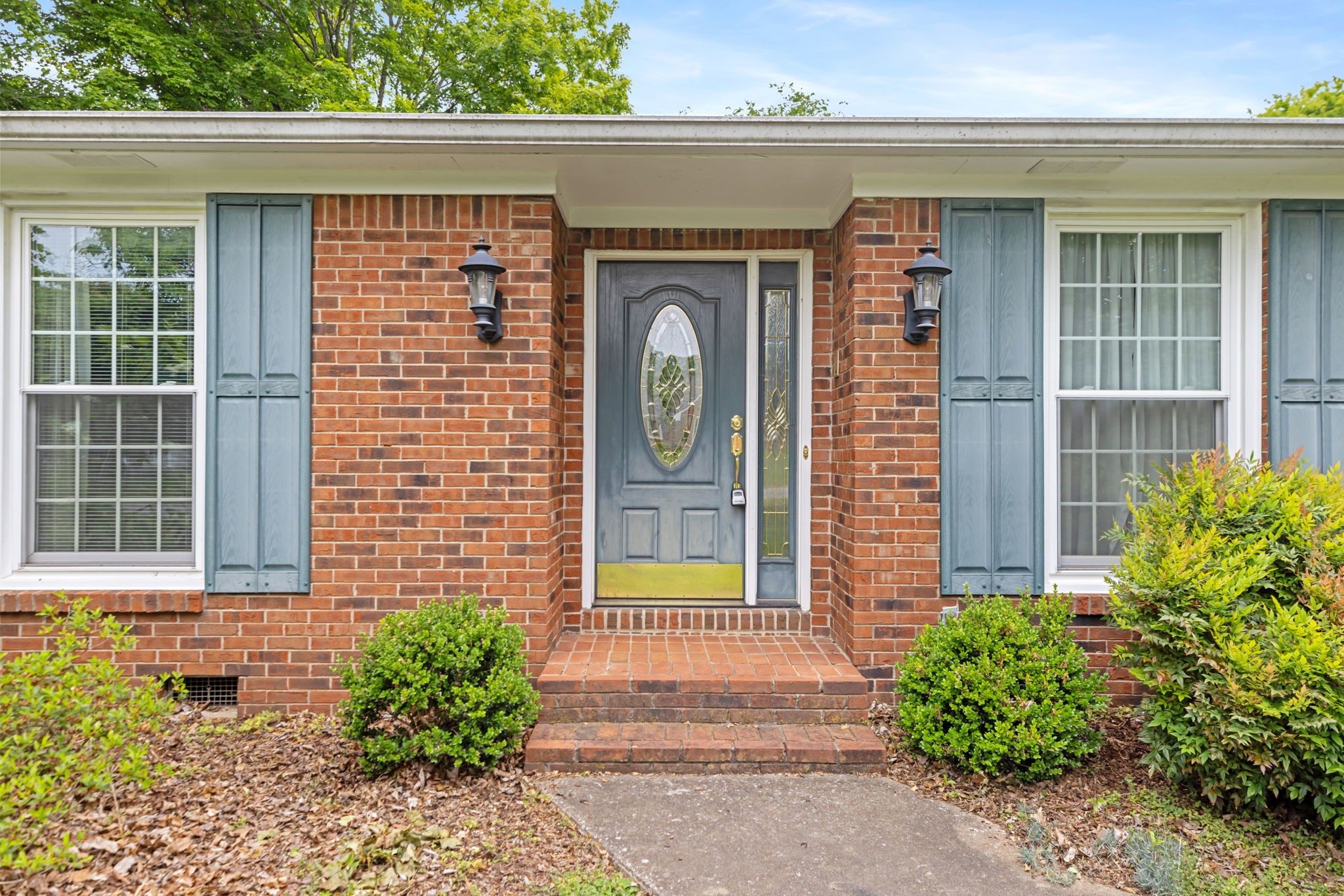 104 Fairmont Dr