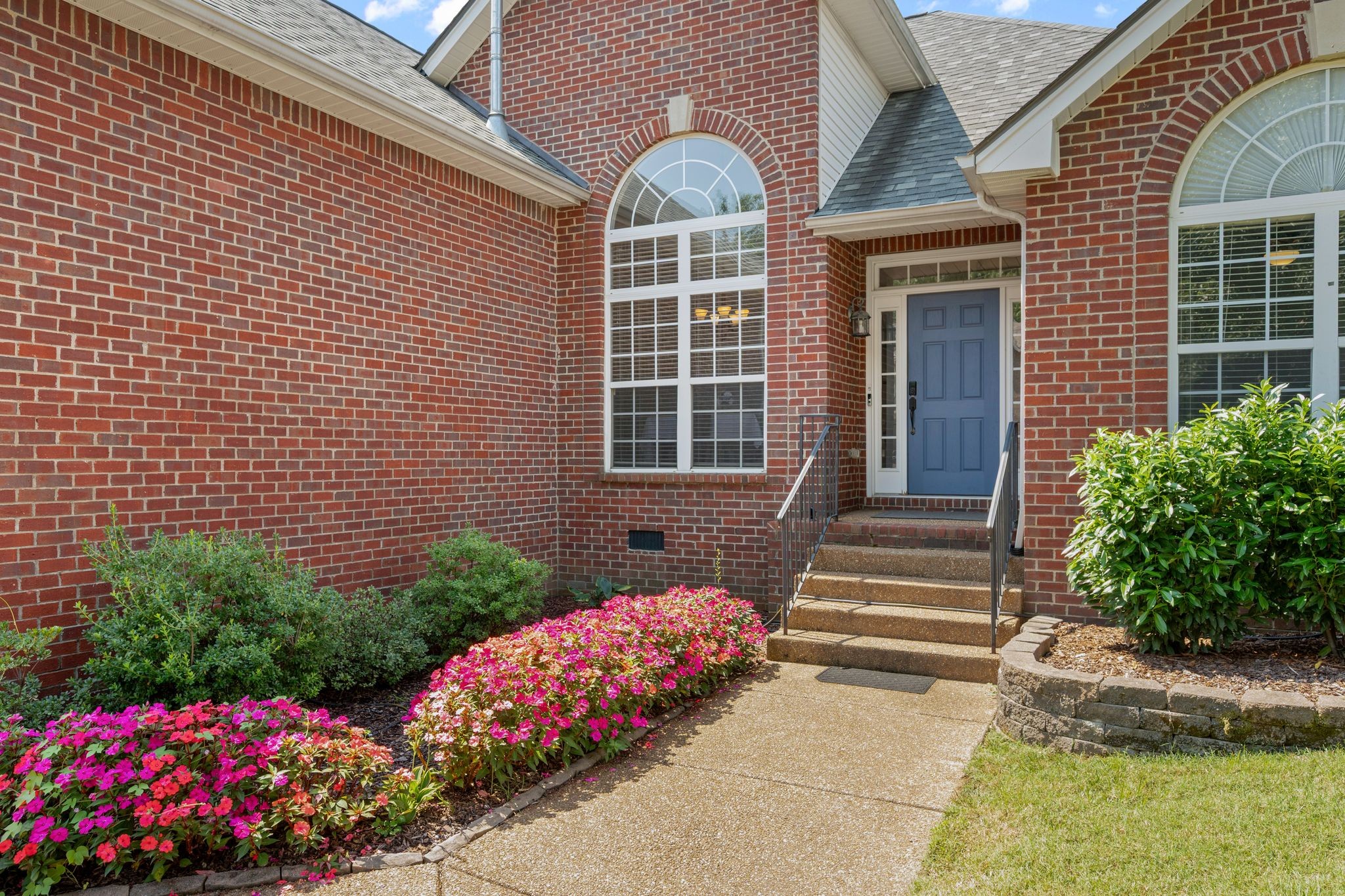 4036 Sweetberry Dr