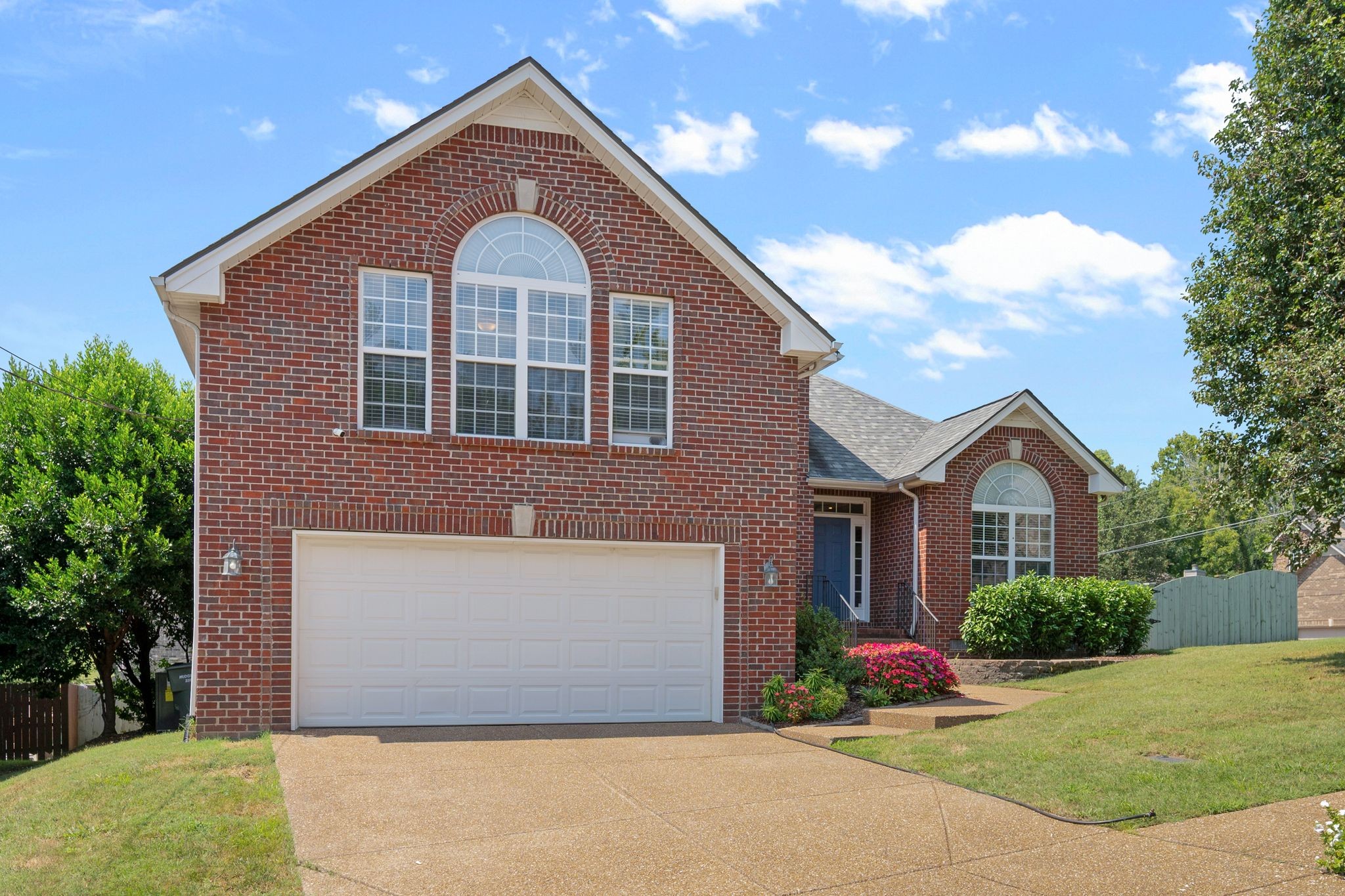 4036 Sweetberry Dr