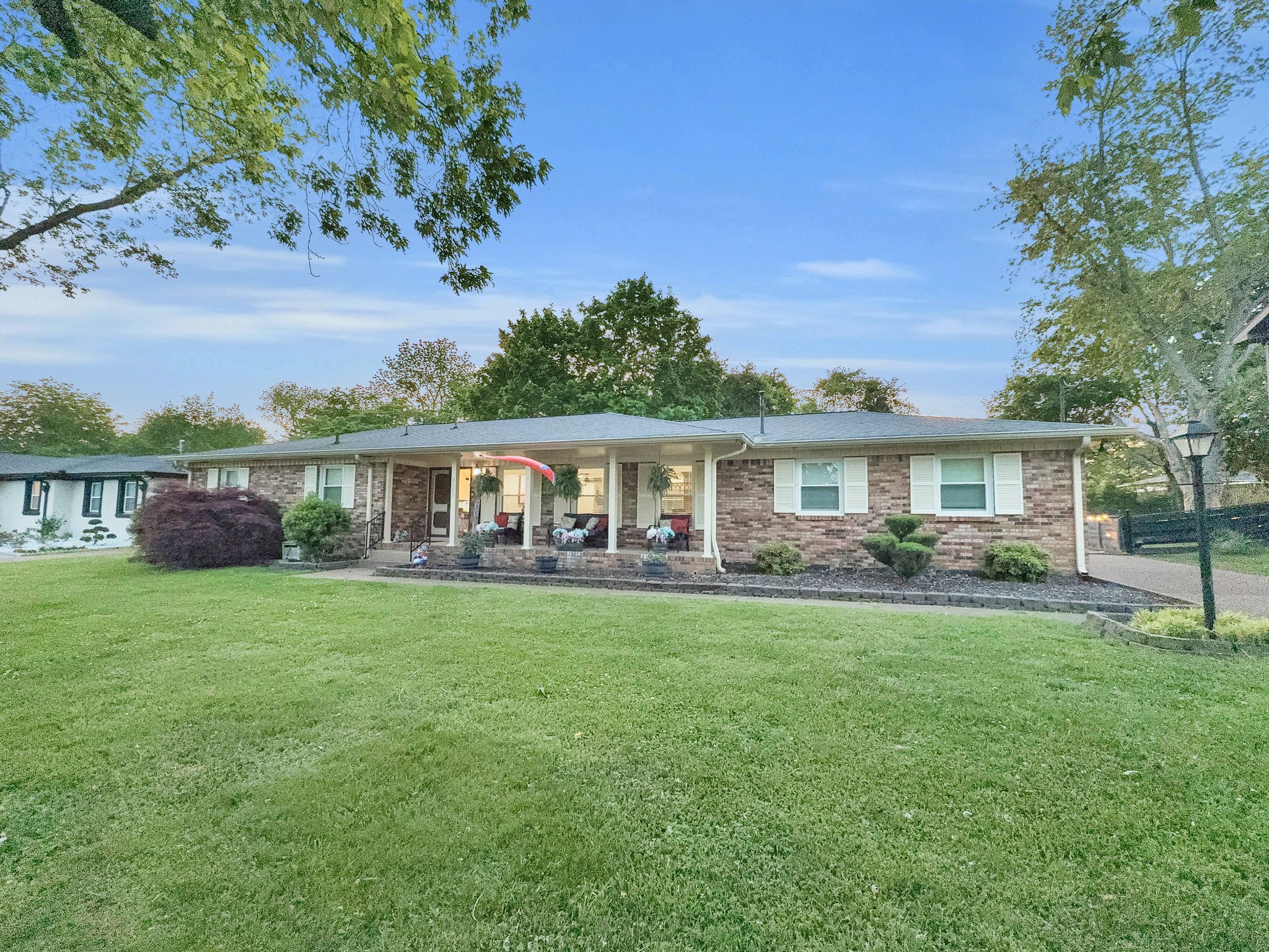 4522 Baton Rouge Dr