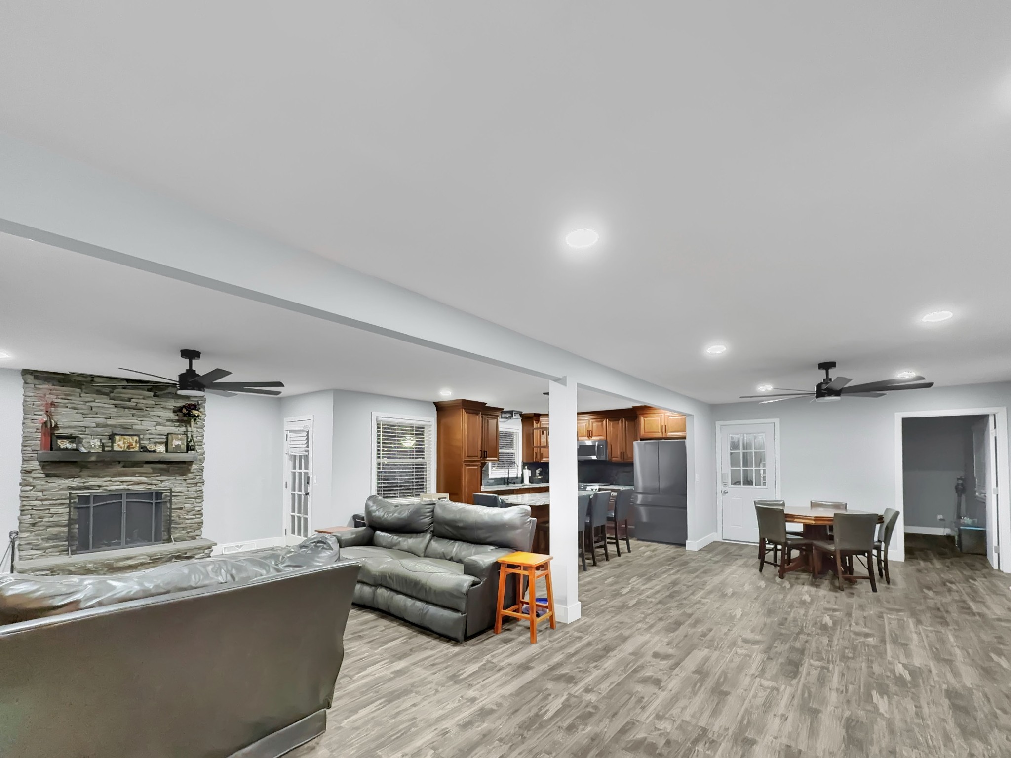 4522 Baton Rouge Dr